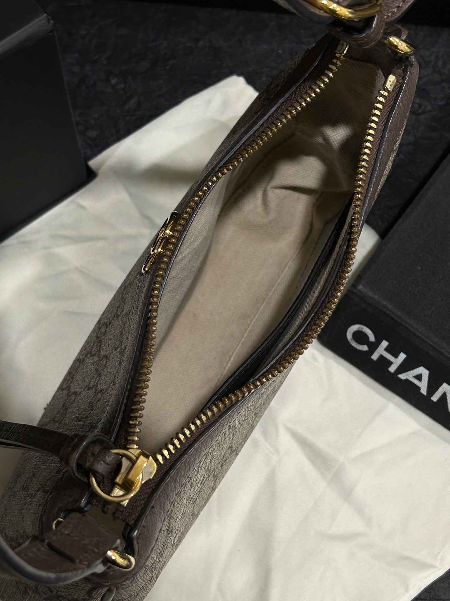 【預訂貨品】Gucci 老花Ophidia腋下包