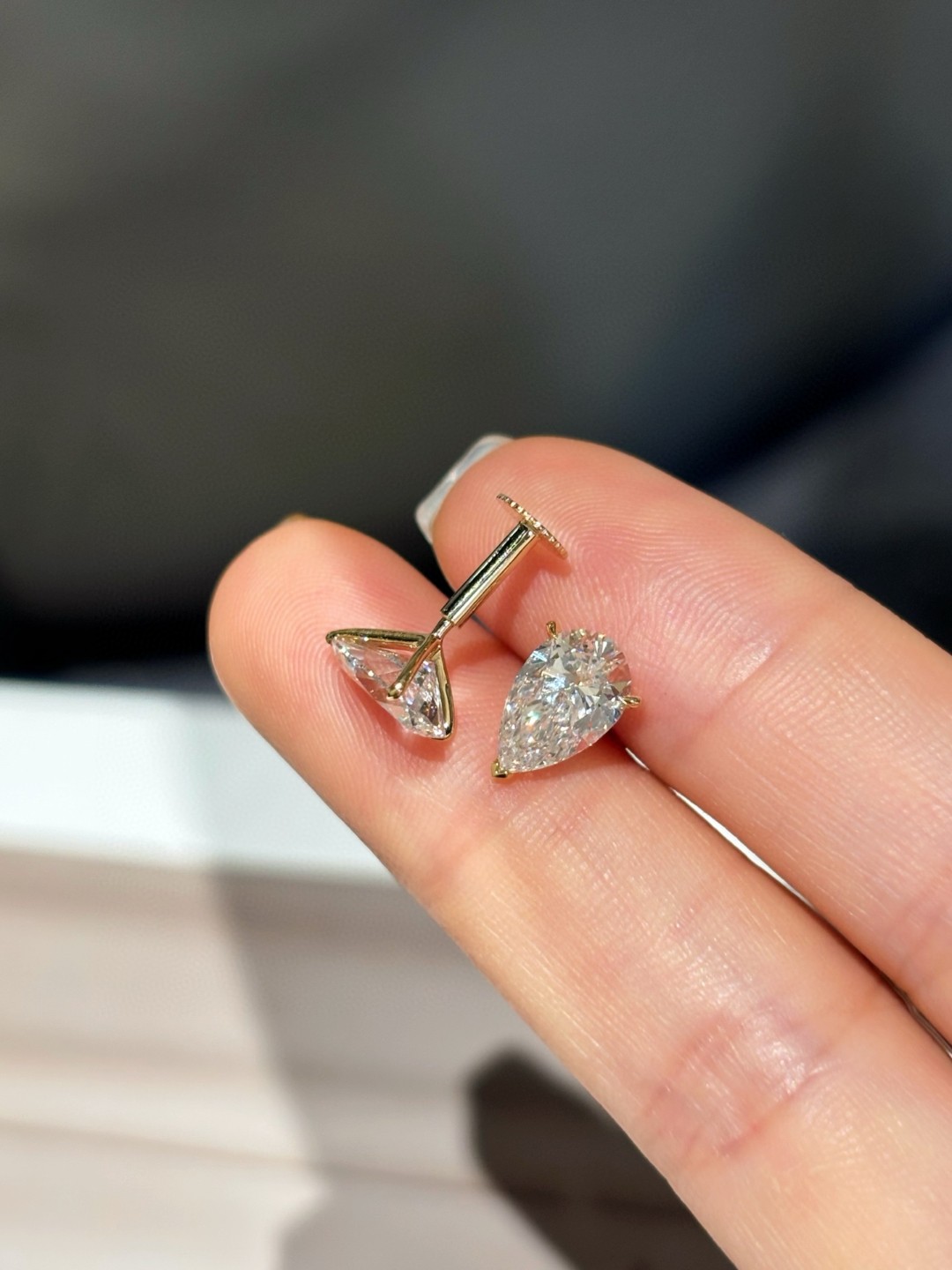 18K Lab Diamond Earrings 