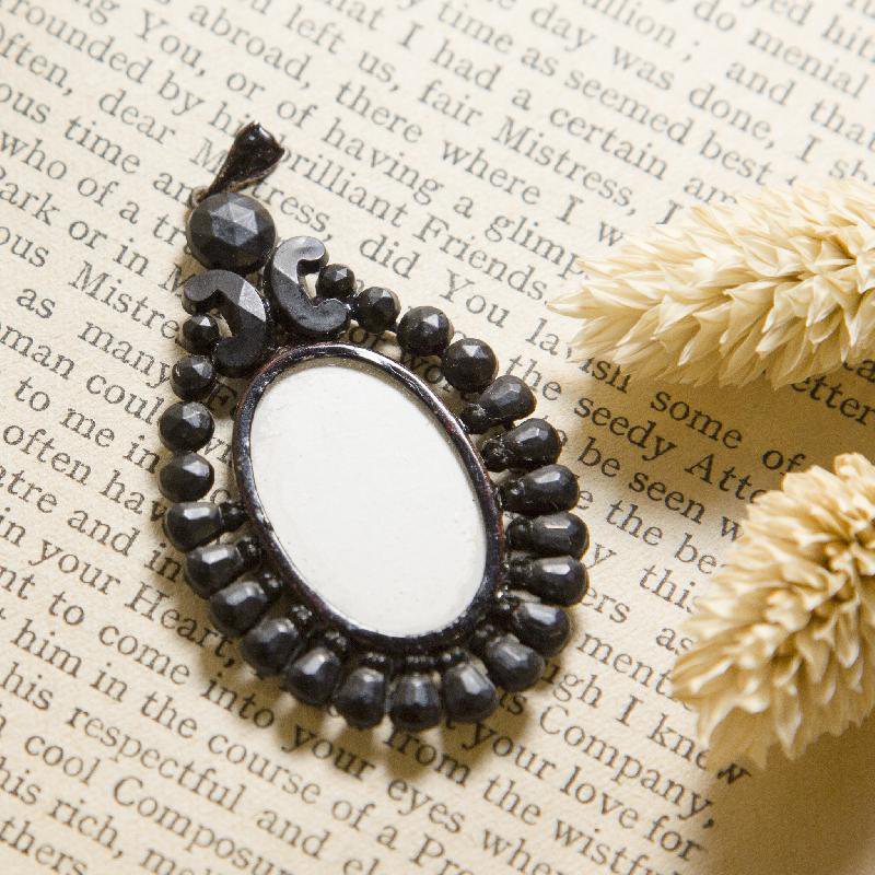 Victorian Mourning Style Black Photo Frame Pendant with Vintage Ribbon Choker(AS062)
