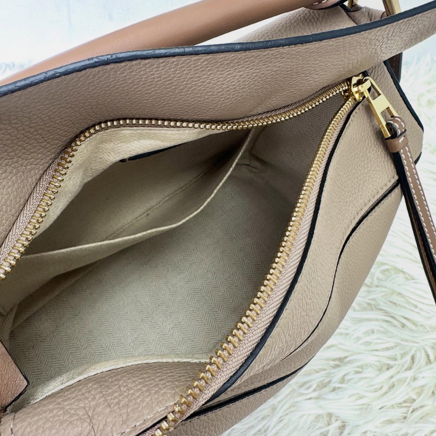 LOEWE🤍PRE OWNED Small Puzzle 沙色 手提單肩斜肩包🤎