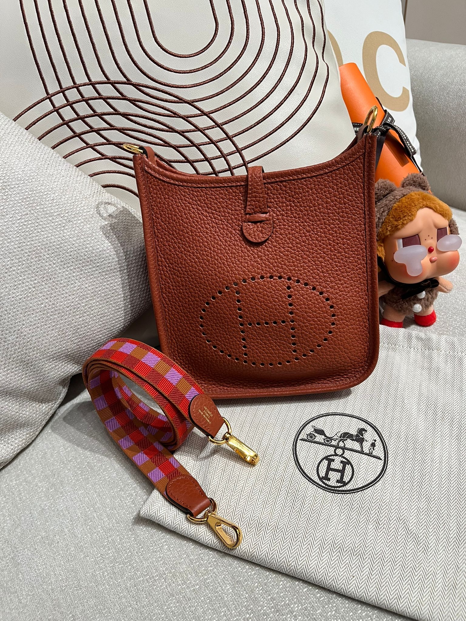 Hermes mini evelyne ,STAMP U，6C 古銅色 100%Authentic,95%new ✅內袋✅原裝織紋肩帶✅dust bag  