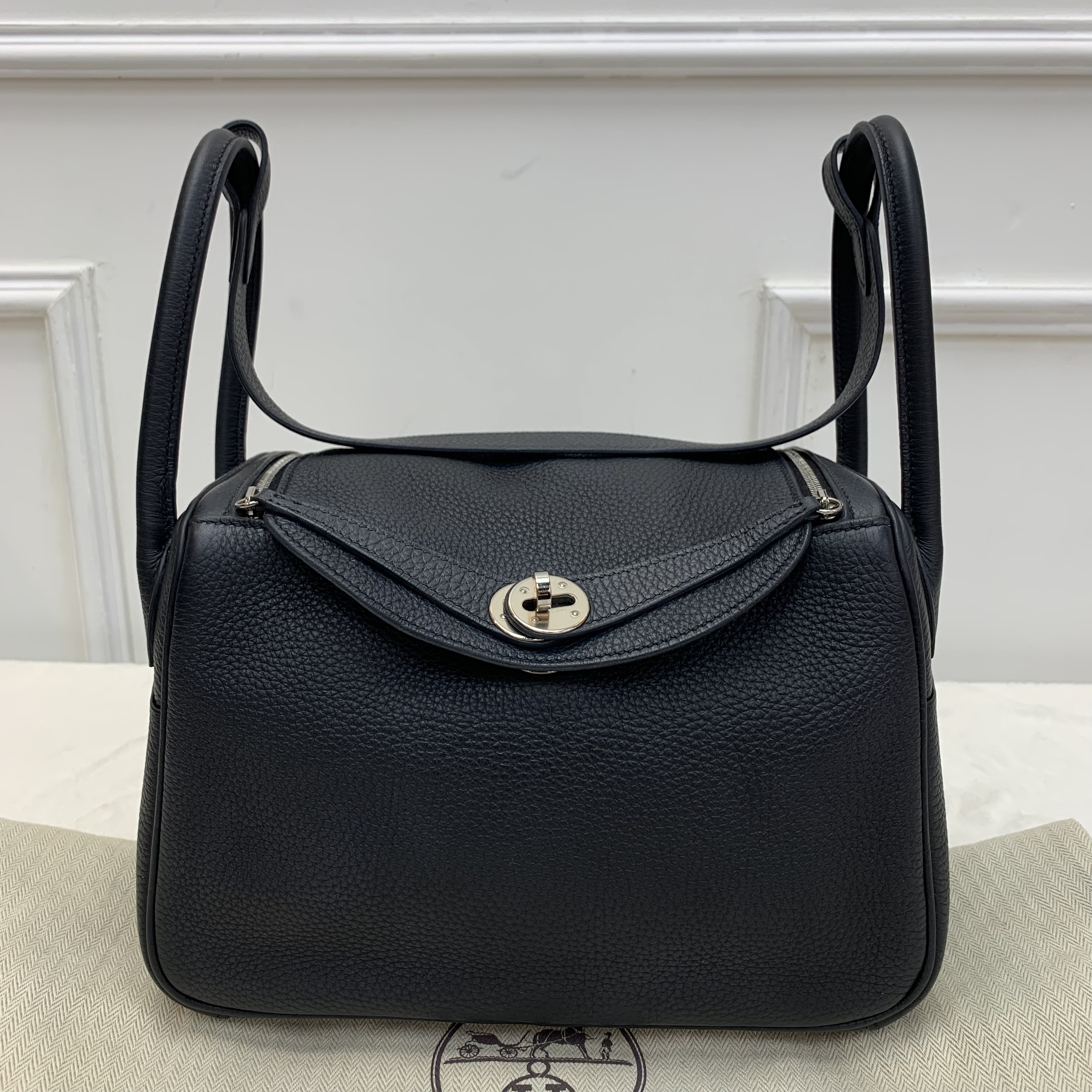 Hermes lindy 26 黑色銀扣