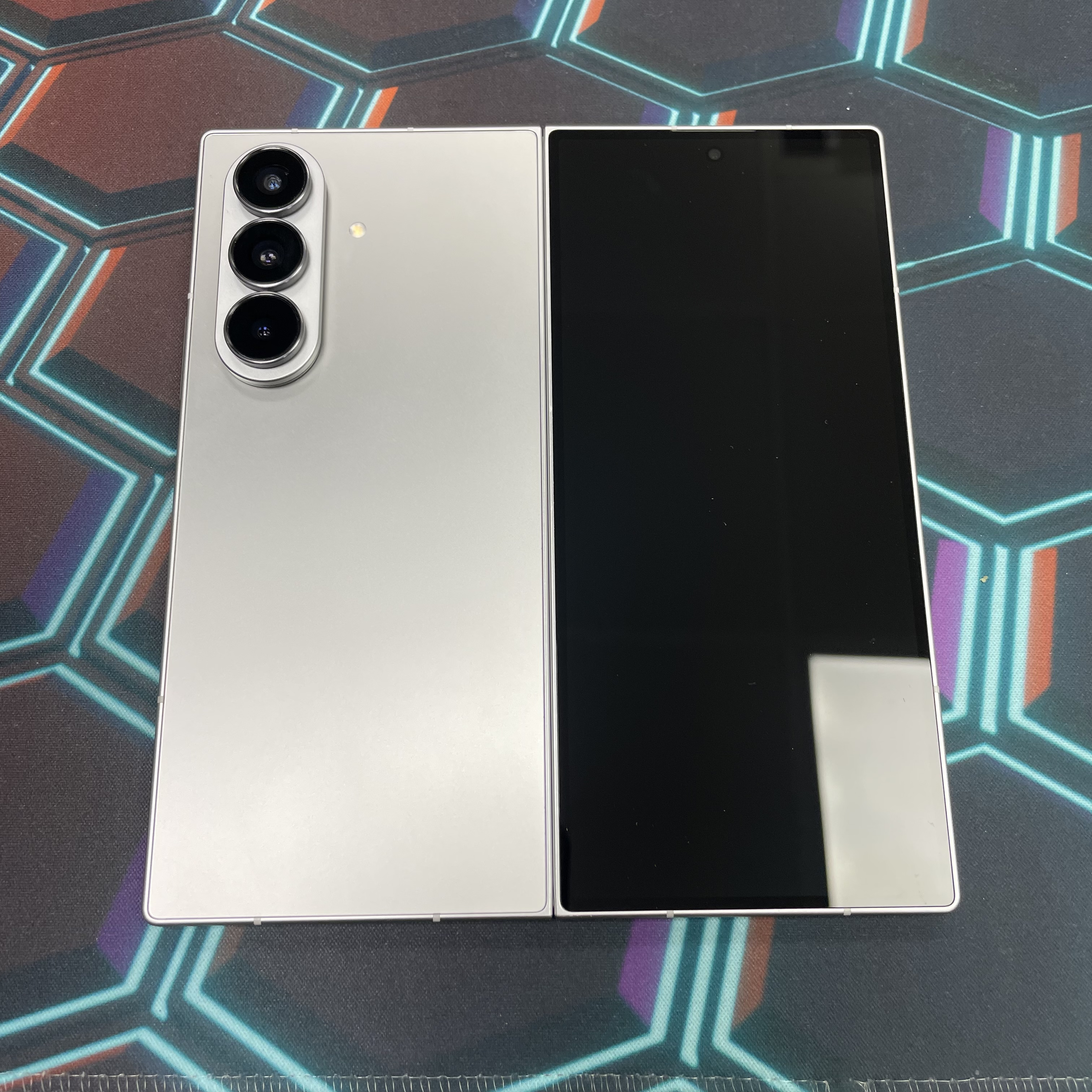 *6898 Galaxy Z Fold 7 完美機 12+256GB gray 灰色