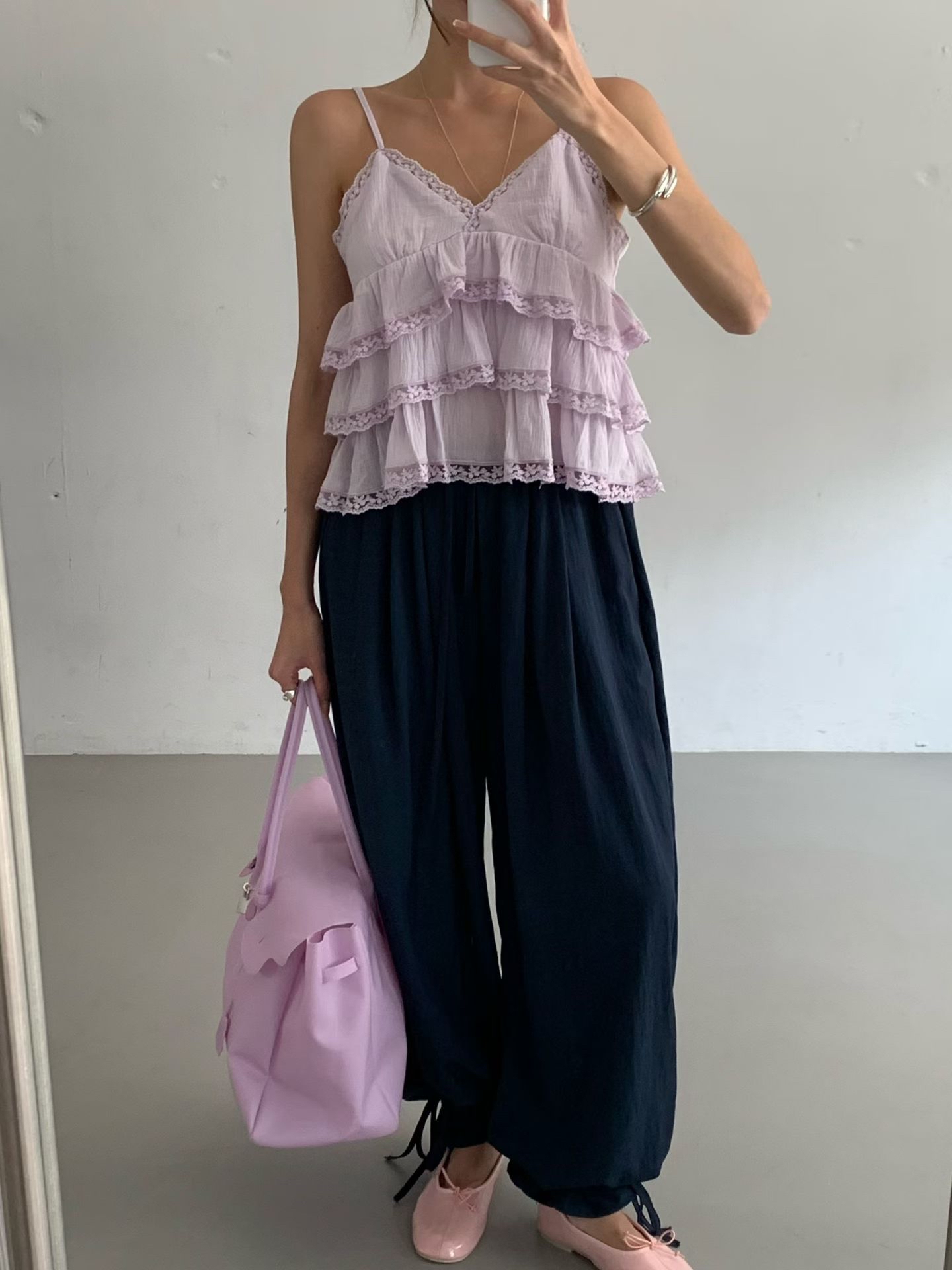 法式浪漫蕾絲蛋糕吊帶上衣