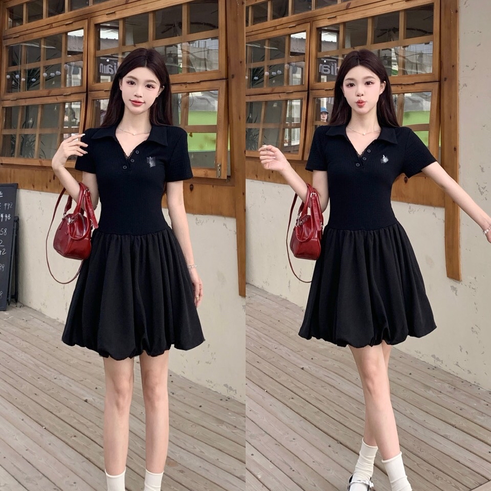 B110(6933) 韩系甜美风蕾丝花边翻领小兔子刺绣拼下摆花苞边黑连身裙