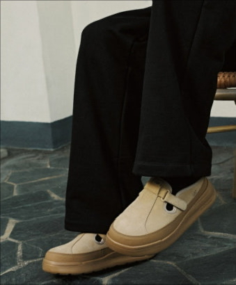 NEW BALANCE 2026 熱賣新品Rover Beige / Gray / Black  (預購商品）