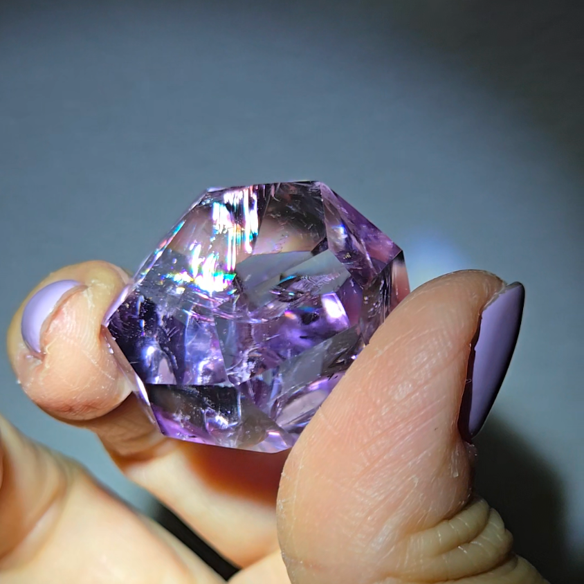 Amethyst pocket stone with stunning rainbows - AME61