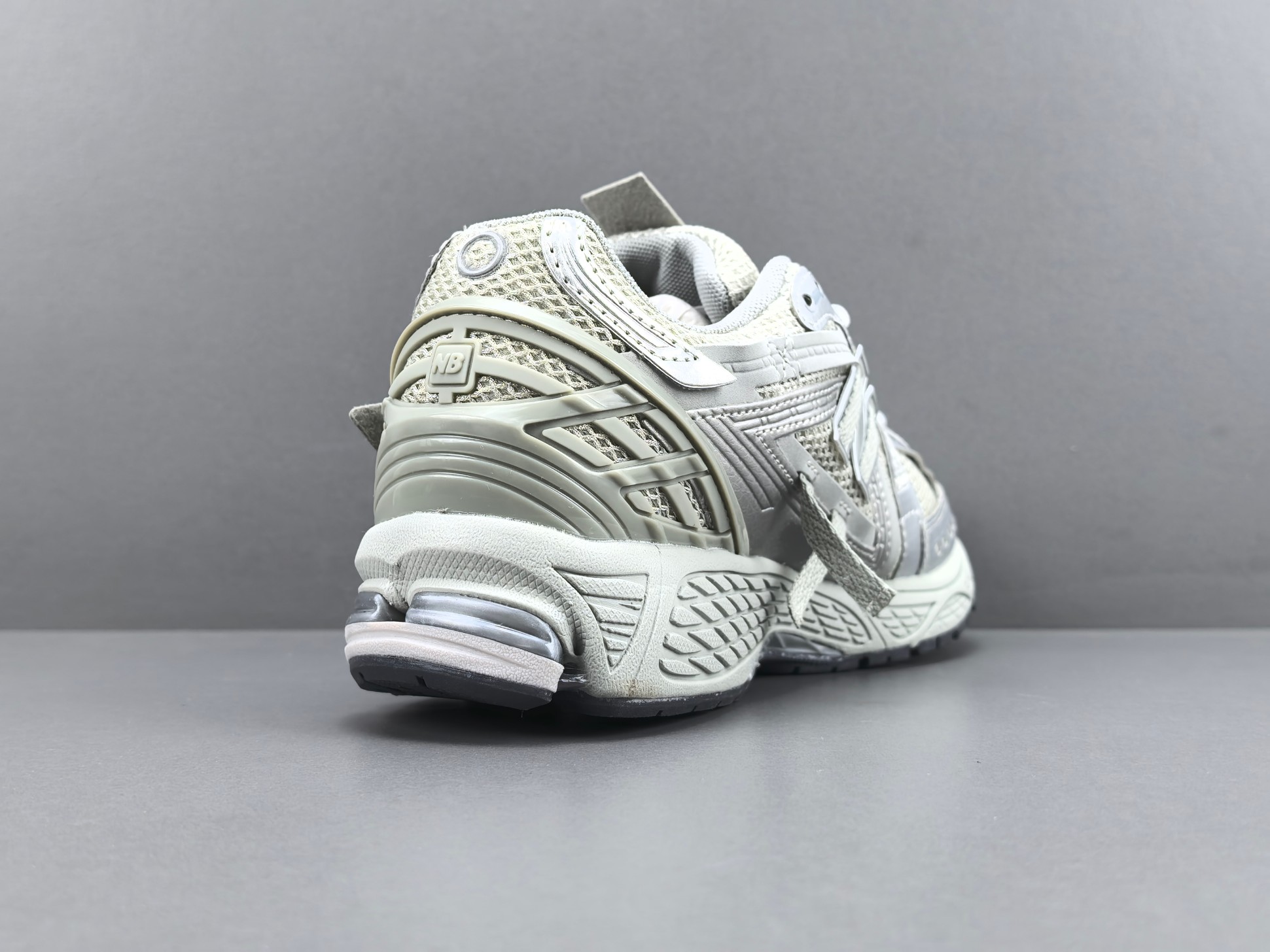 New Balance 1906A M1906AAG