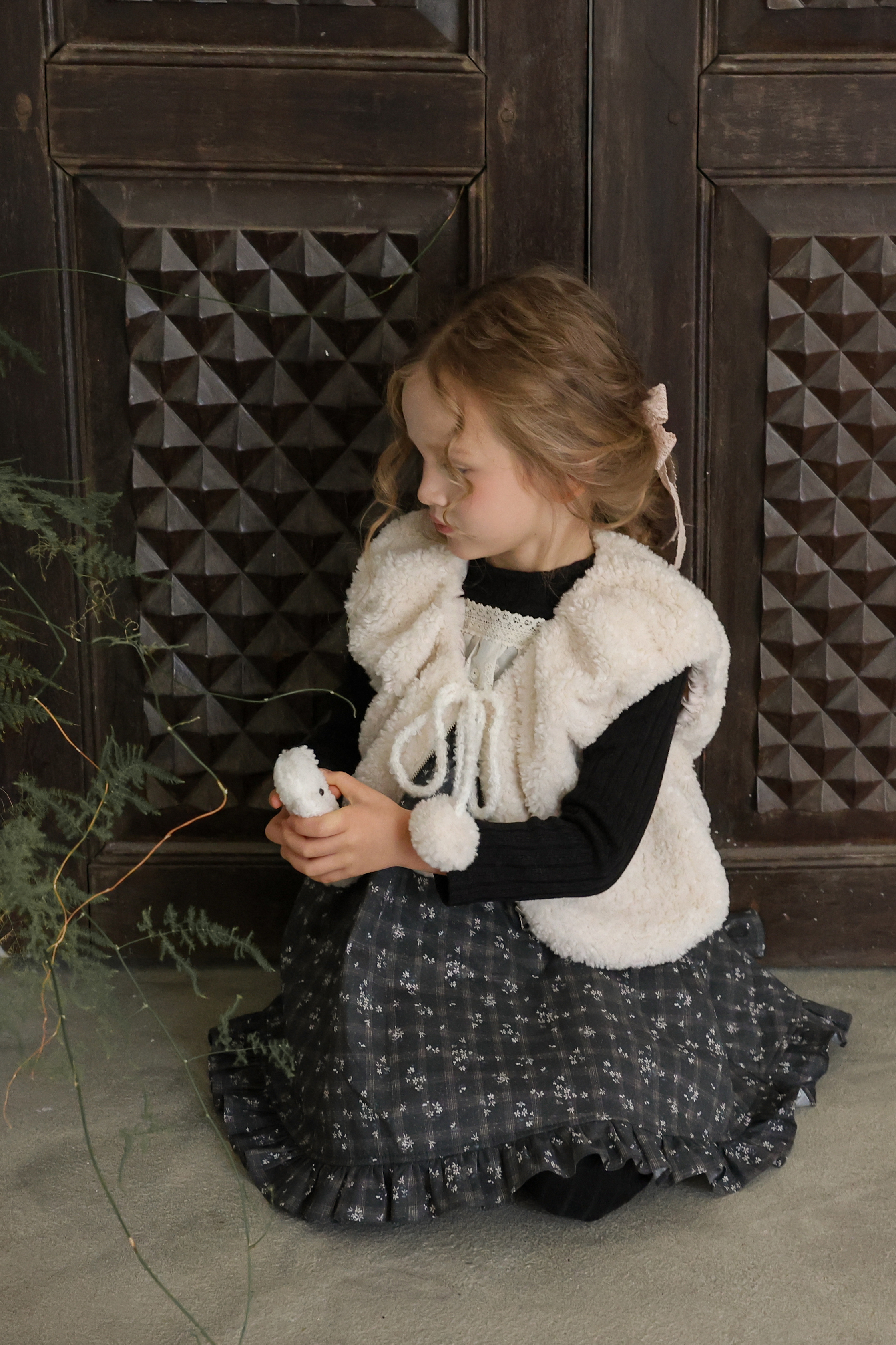 FLO | Elle fur vest 