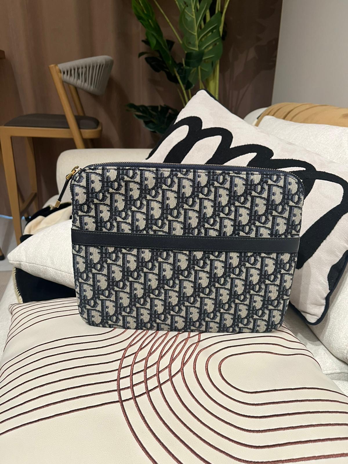 Dior travel pouch clutch bag Oblique Clutch W26cm  x H21cm 100%Authentic,99%new