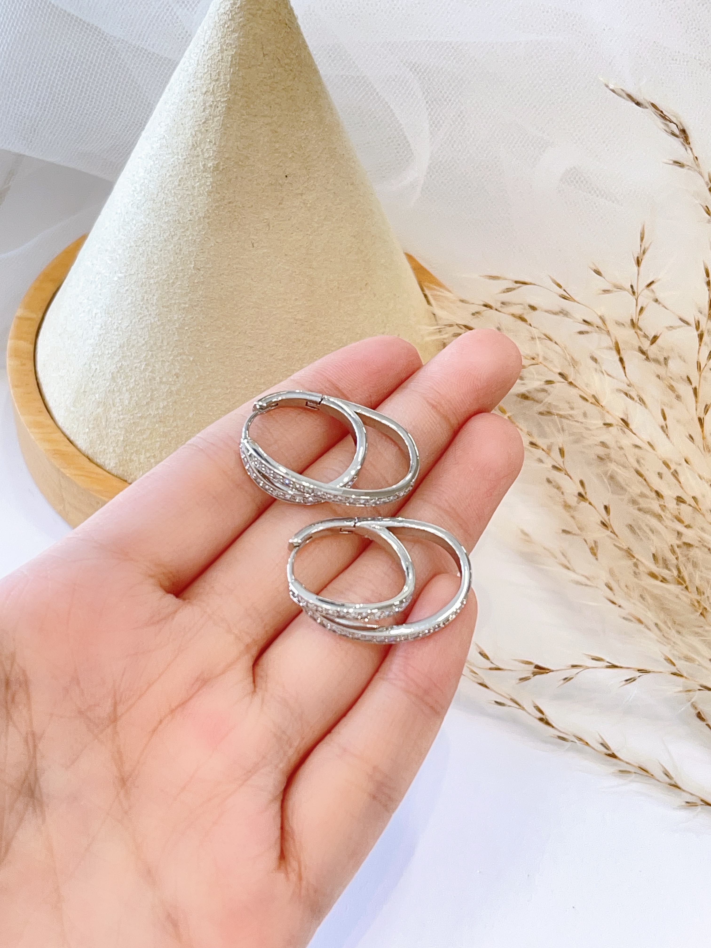 简约双层线条锆石耳扣耳环