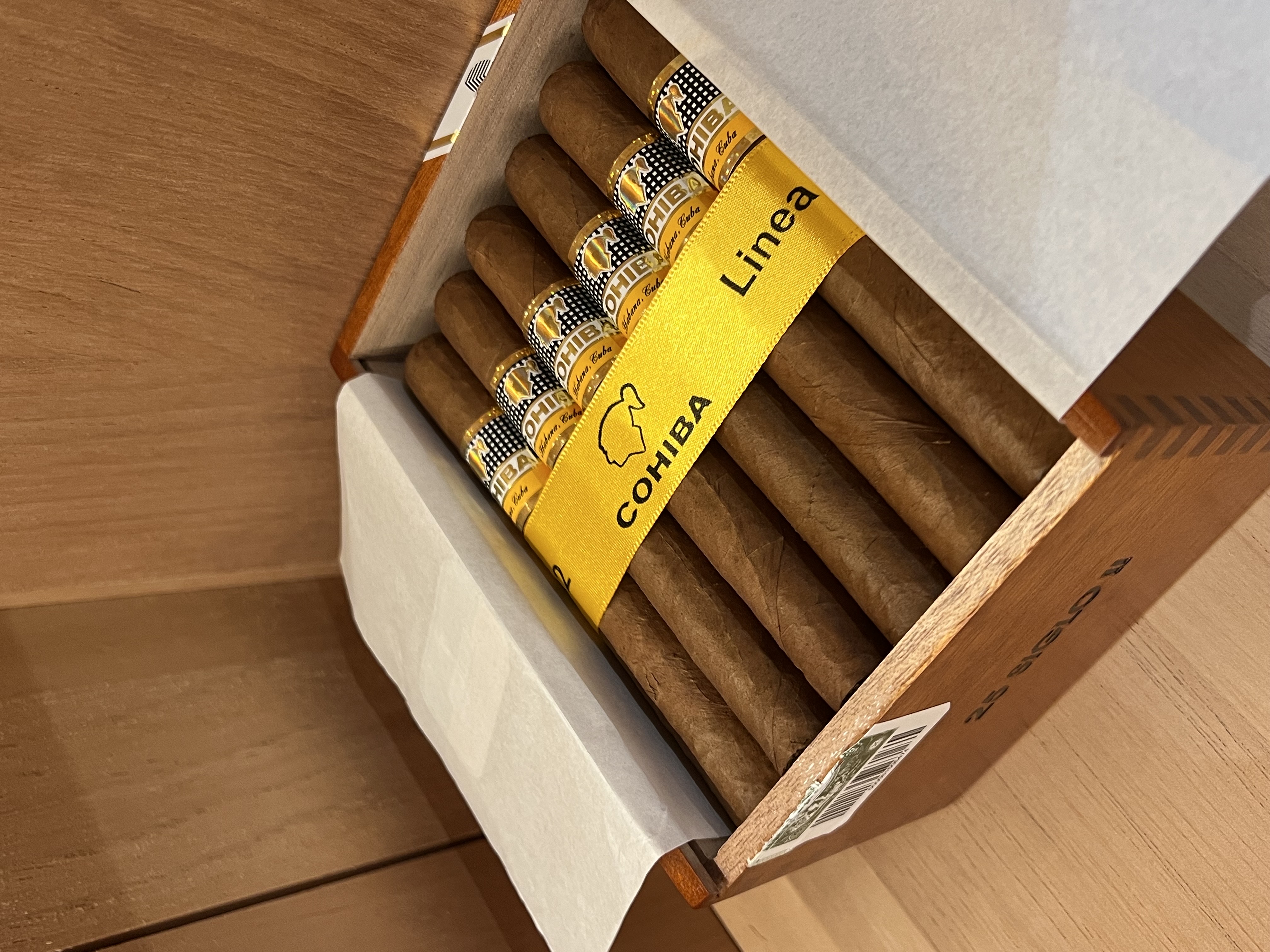 COHIBA高希霸 世紀二號 25支 （木盒）