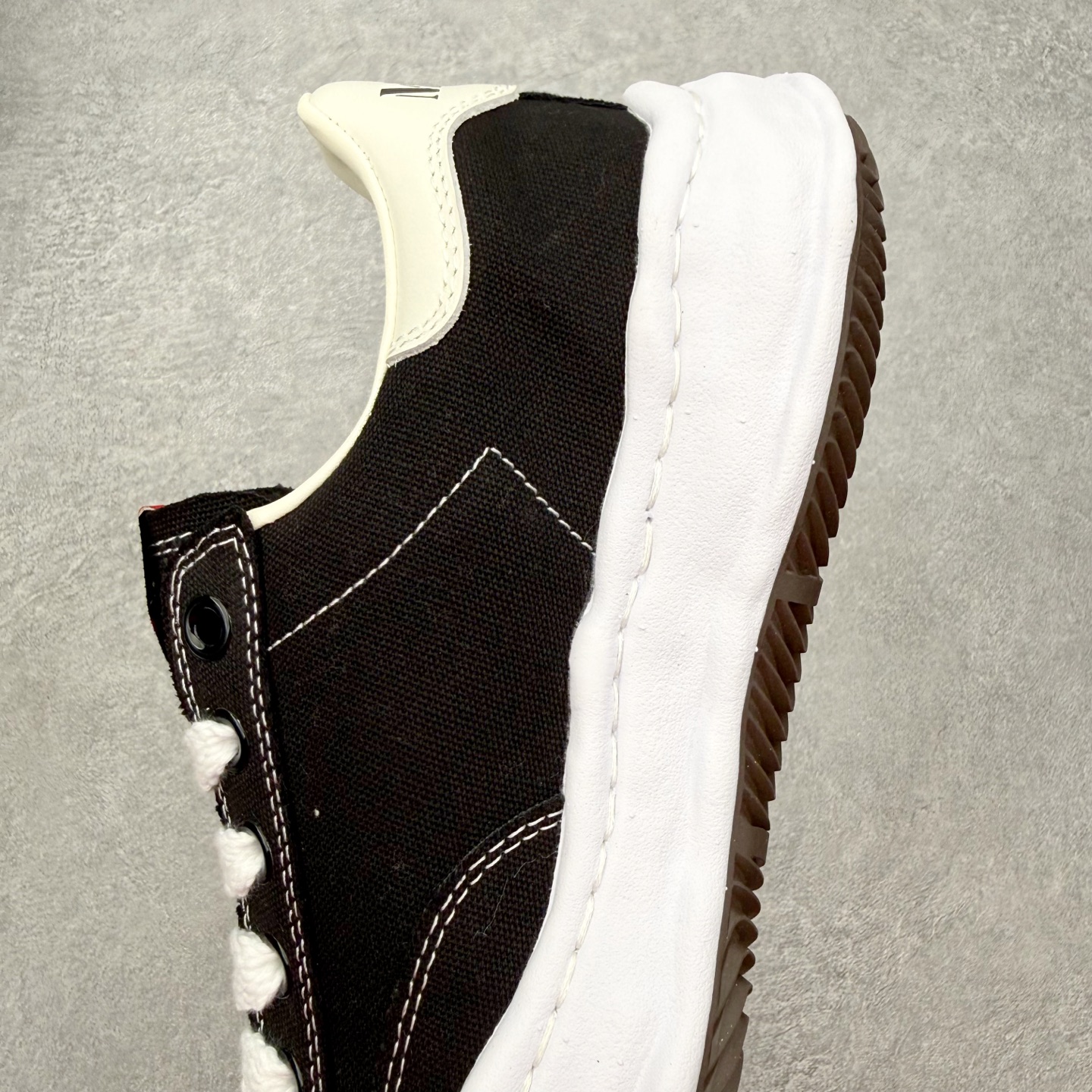 Maison Mihara Yasuhiro MMY "BLAKEY" OG Sole Low-top Sneaker