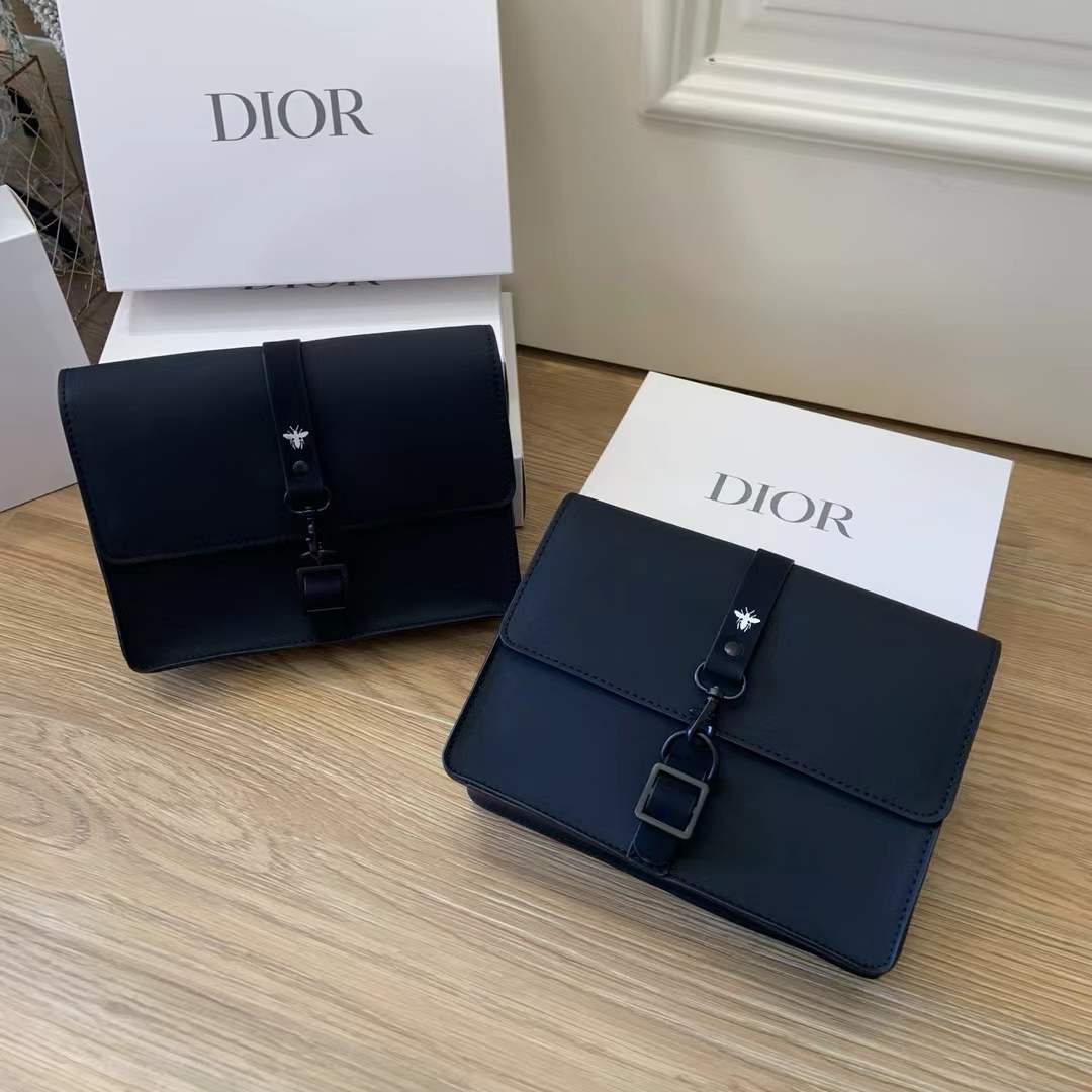 預訂 Dior 香水專櫃贈品收納袋改裝郵差包 
