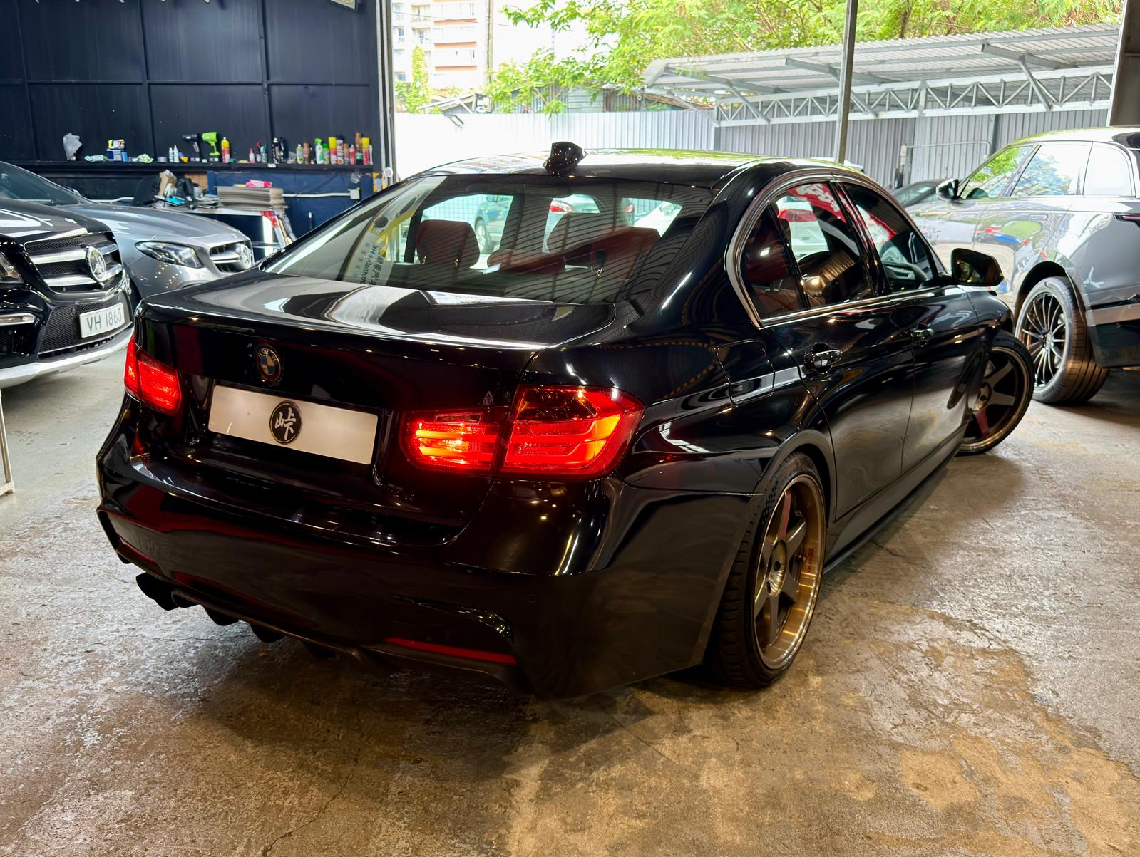 B.M.W. 328i Saloon Sport (F30) 2012