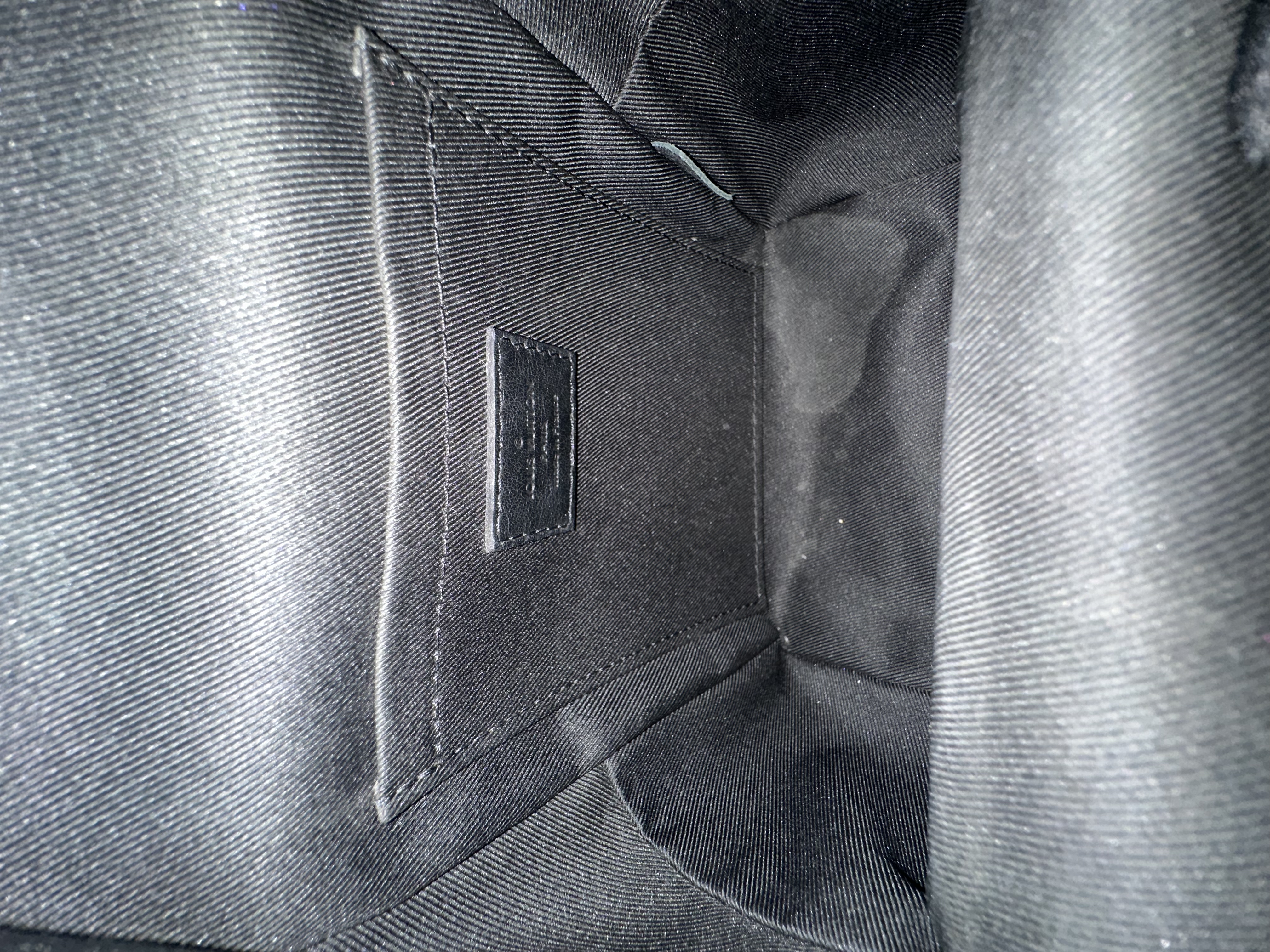 直播貨品 |  [1個-$100 2個-$300］ HH06