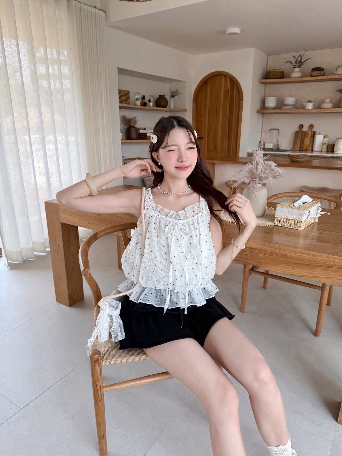 🇹🇭新款預定 ～ 波點荷葉上衣