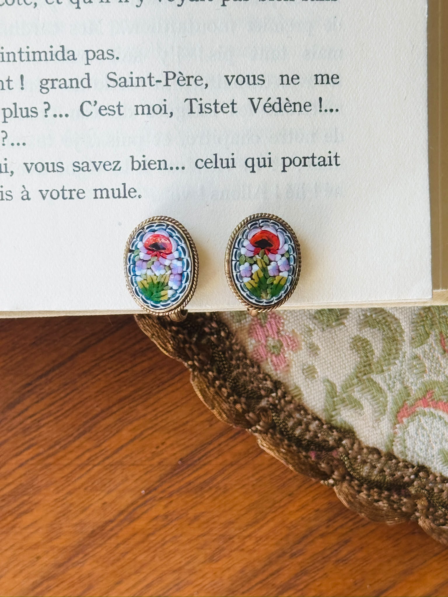 Vintage Mid-Century Floral Mosaic Oval Screw-back Earrings(MT2690)