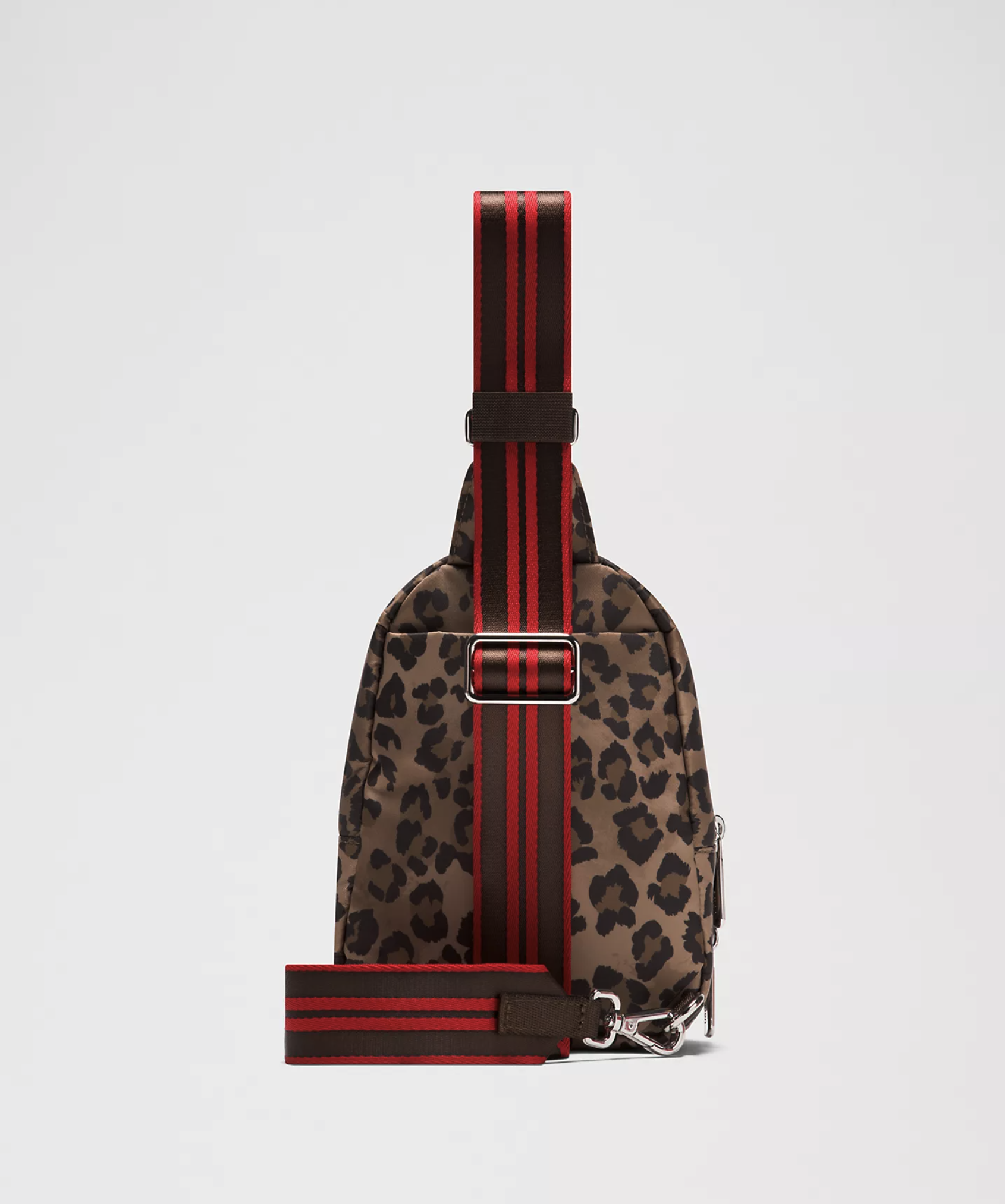  Luluemon  Everywhere Small Sling  Bag 2L (Leopard)