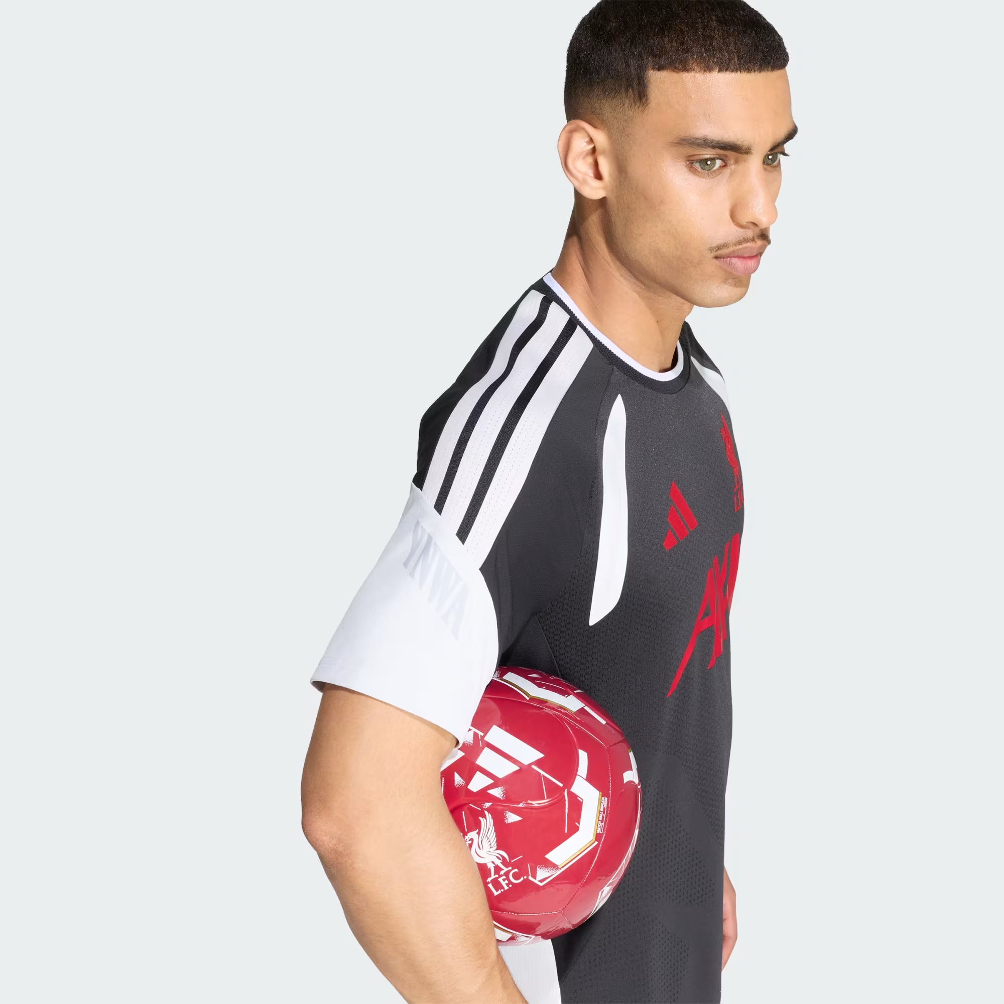 #部分碼現貨 Adidas Liverpool 利物浦 2026-27 Tiro Pro 球員版黑色訓練球衣 KB5803