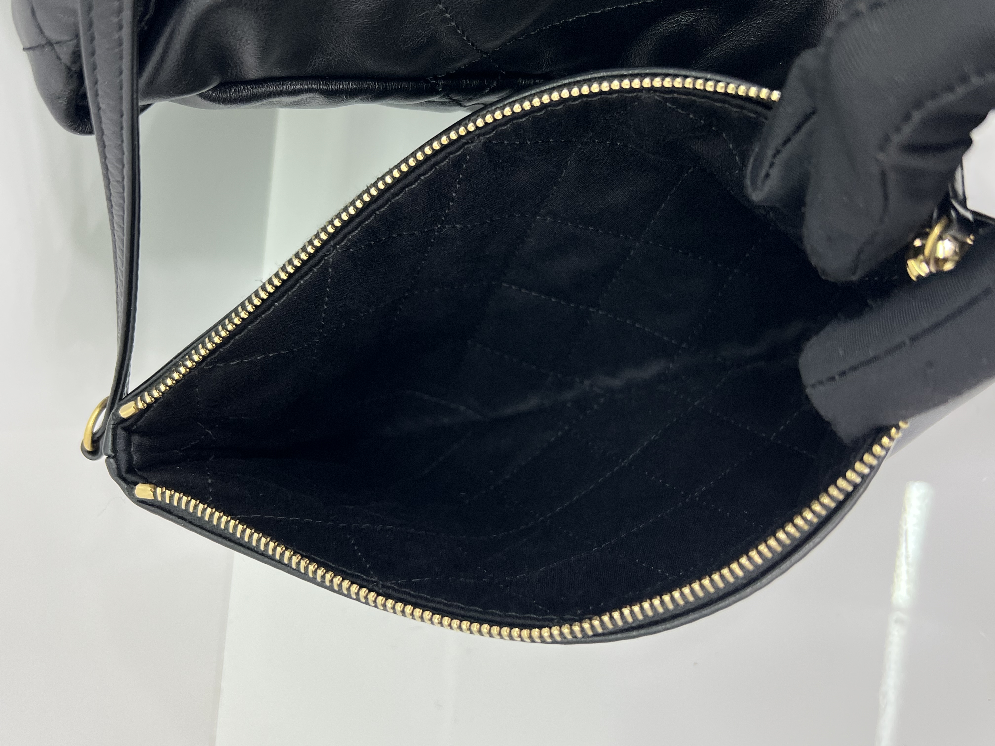 直播貨品 |  [1個-$100 2個-$300］EE96