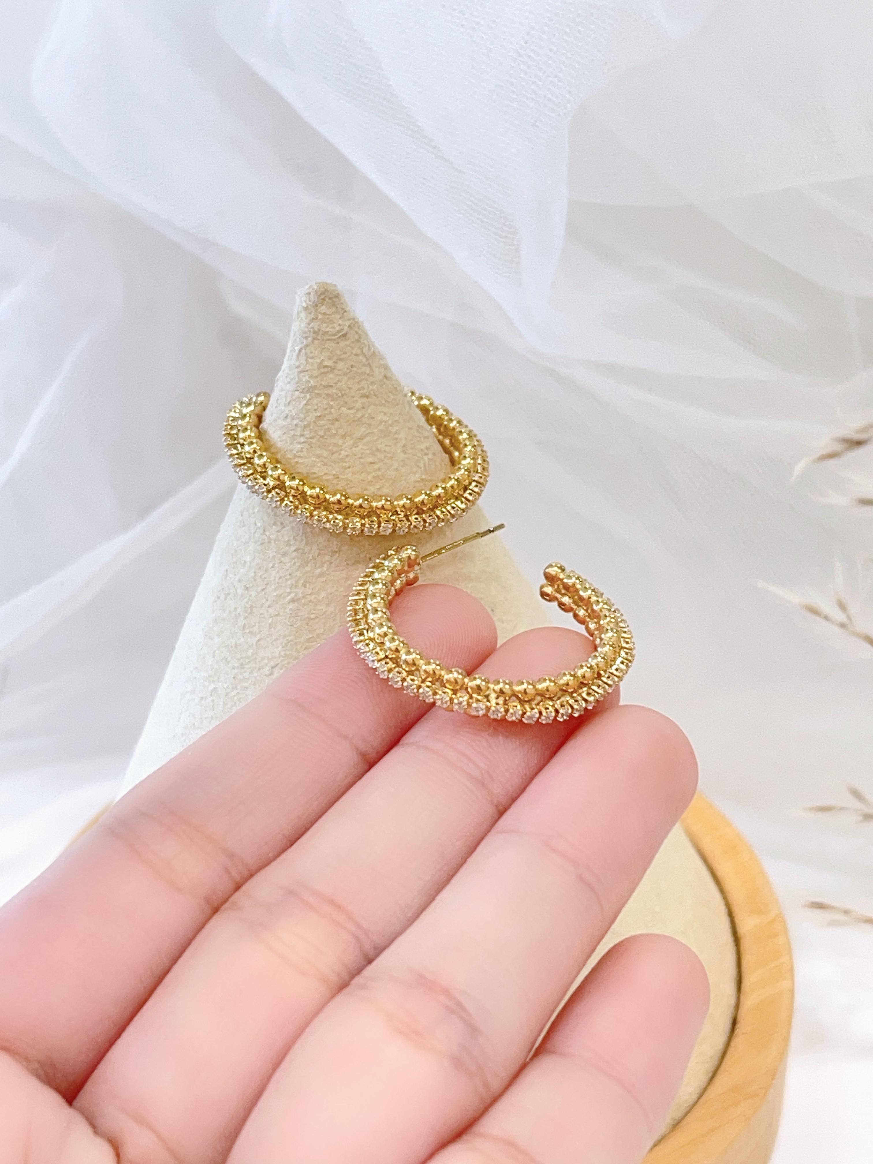 极简小球球镶钻耳环