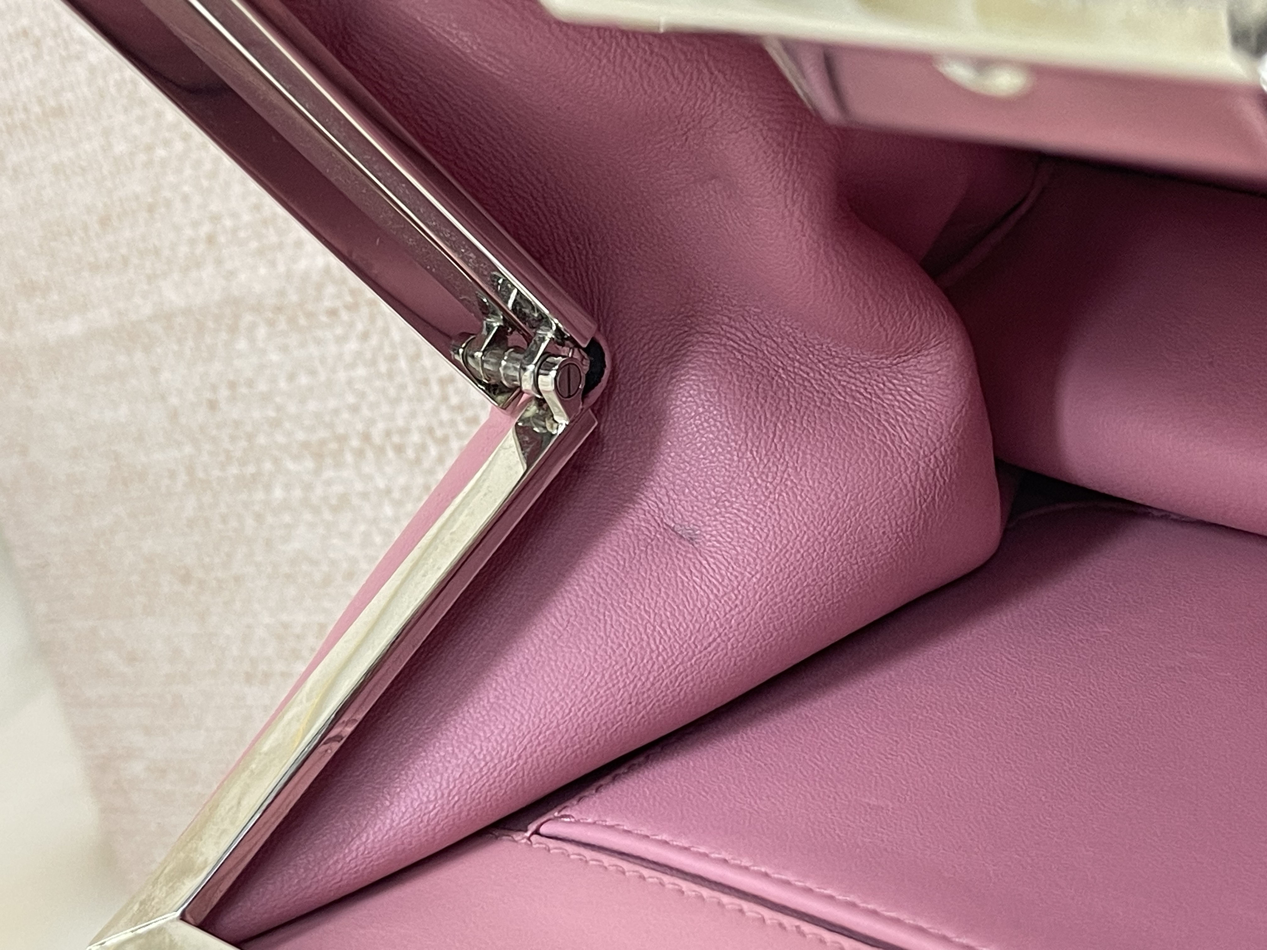 Pre-owned Prada Saffiano City Calf Light Frame Bag/ Product Code: 26041907