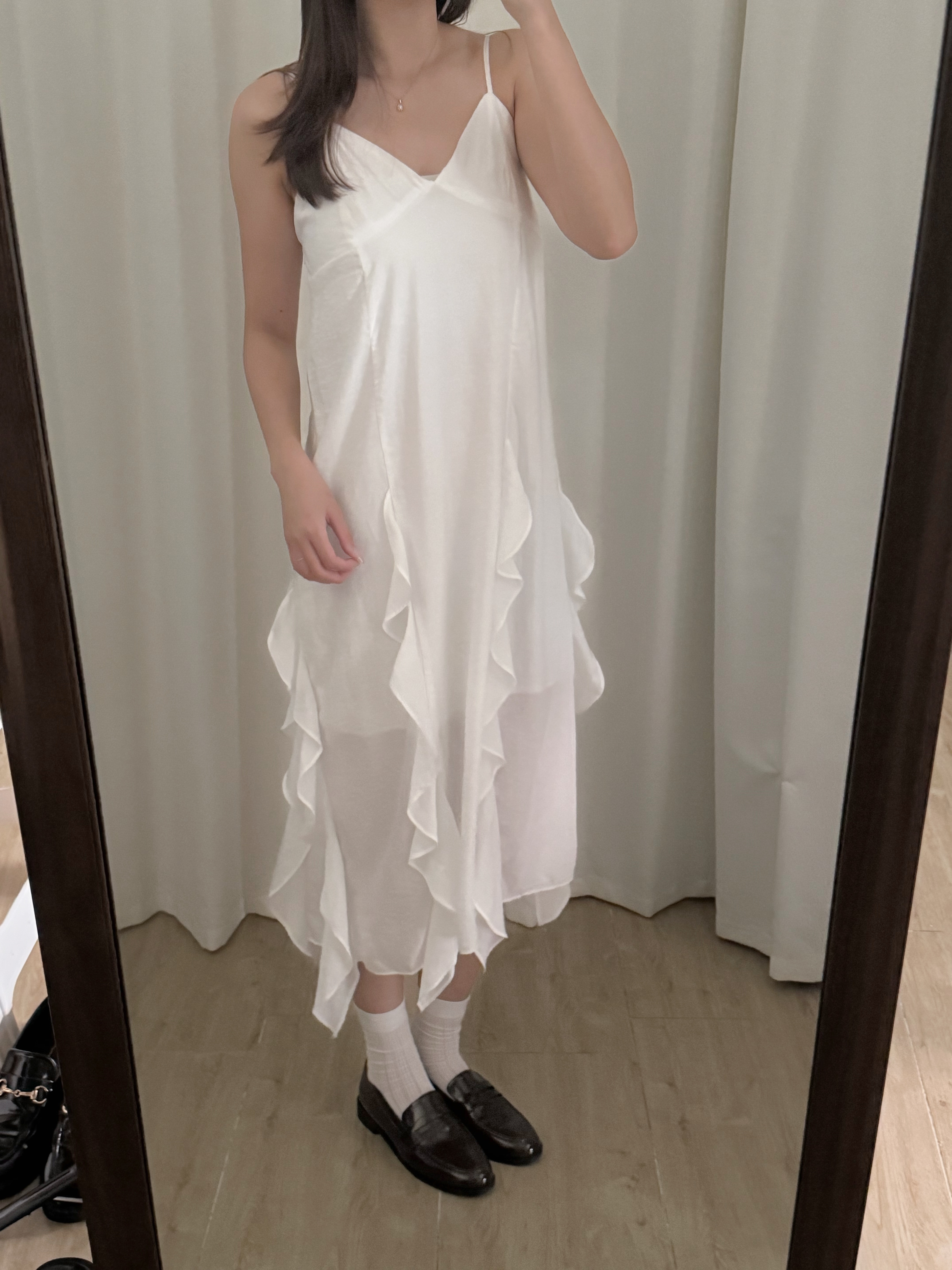 優雅飄飄V領吊帶長裙(兩色入)