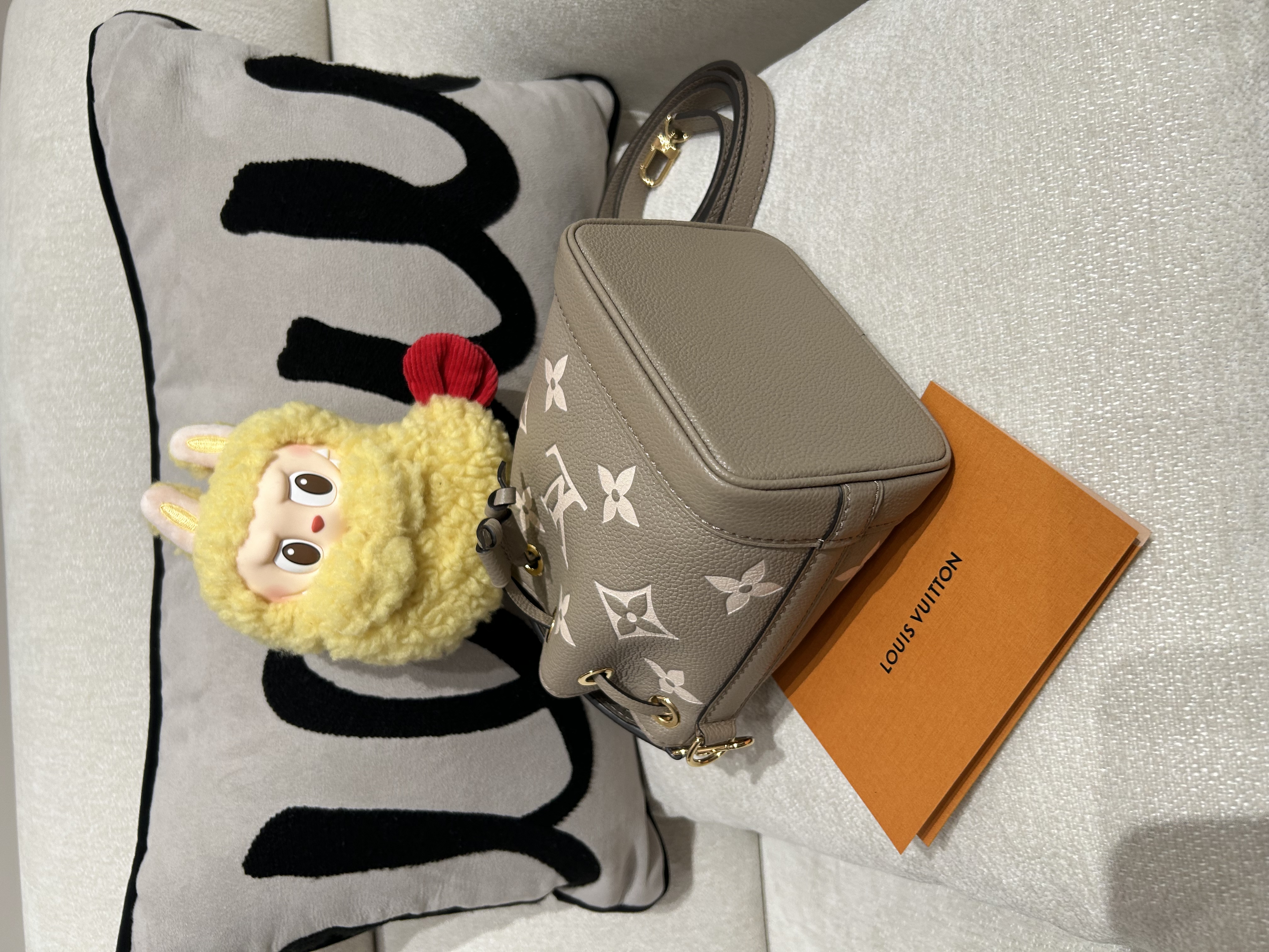 Lv Nano noe M46291 Bicolor Monogram Empreinte Leather 100%Authentic,98%New ✅專門店收據✅塵袋✅Box