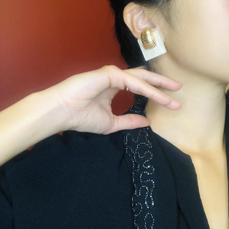 C.a. 1980s Levy-Martell Pearlized Square Resin Statement Clip Earrings on Original Card (MT1816-9)