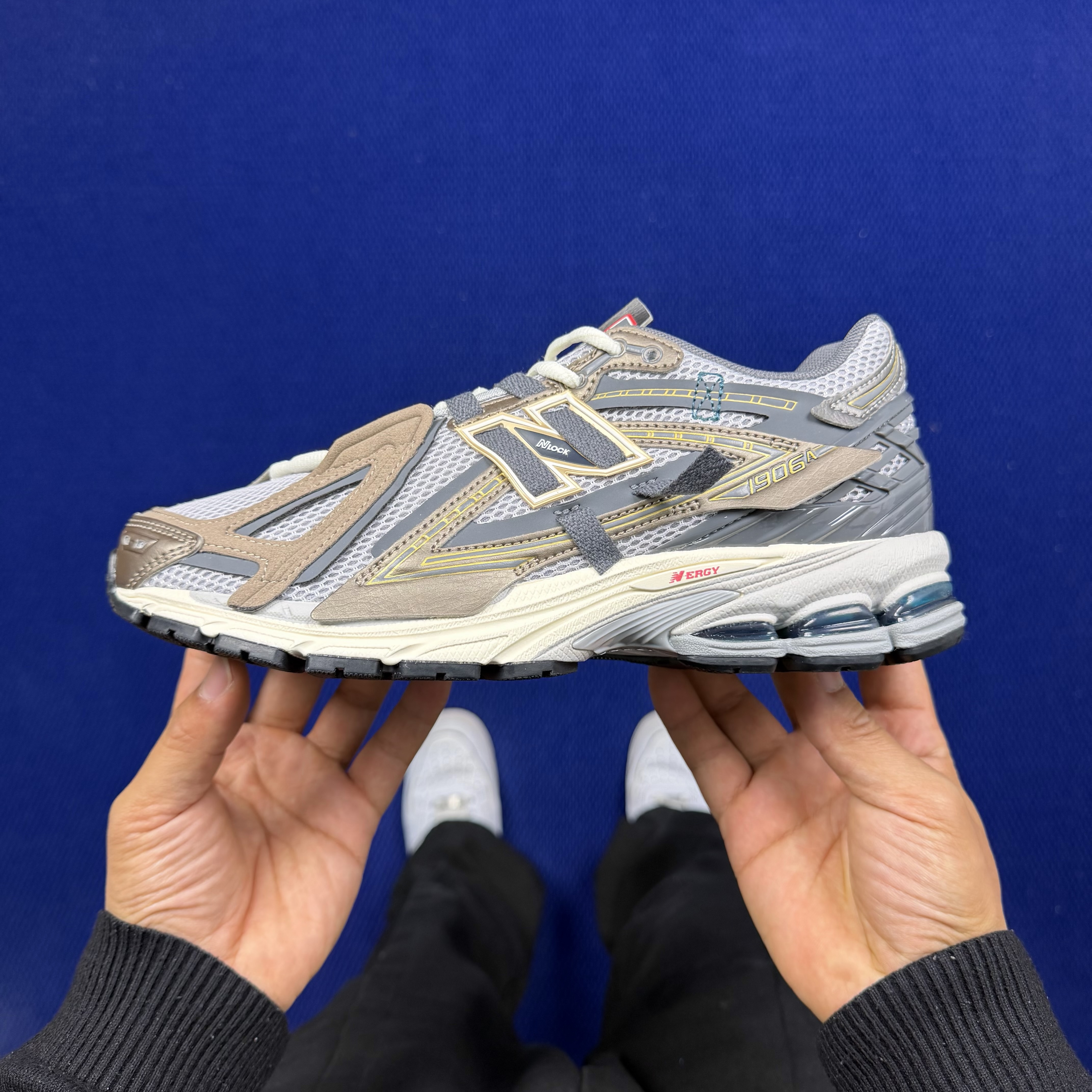 New Balance 1906A U19066U8