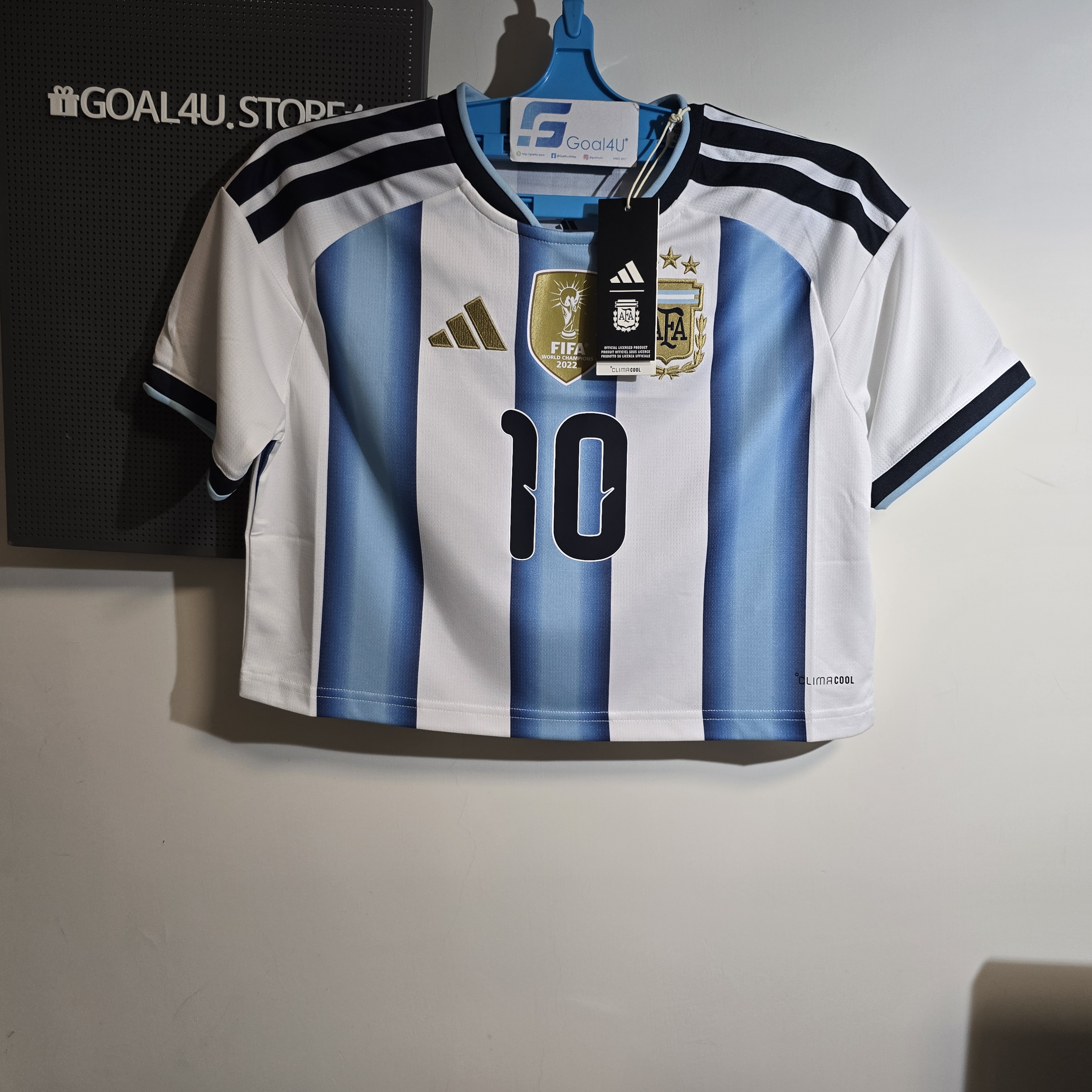 ✨冠軍榮耀，載於胸前 Adidas Argentina 阿根廷 2025-26 女裝短版主場球衣 (可加字章) KE5982 