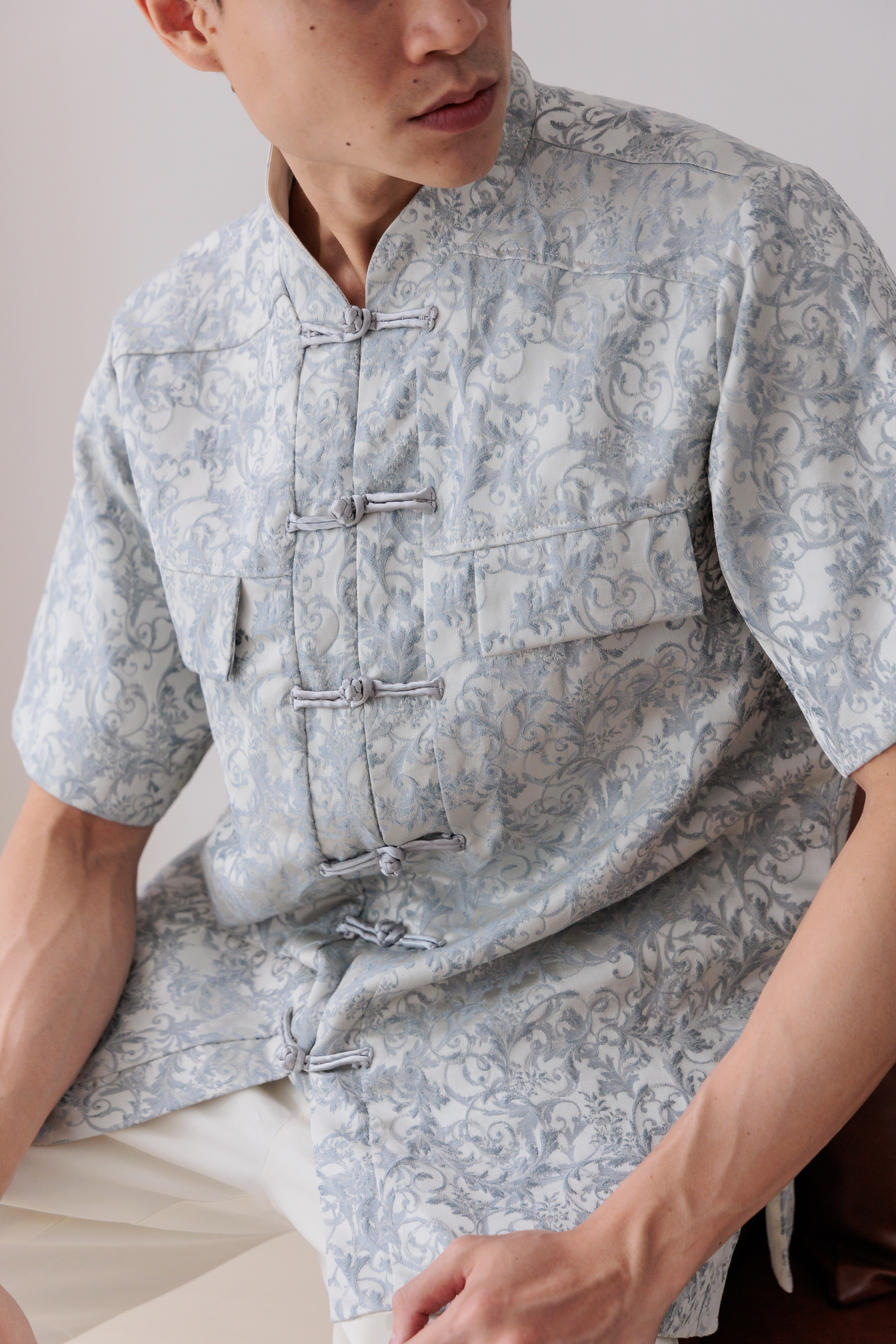 【Pre- Order】Neo Tang Floral Knot Shirt  繁花似锦 IW005