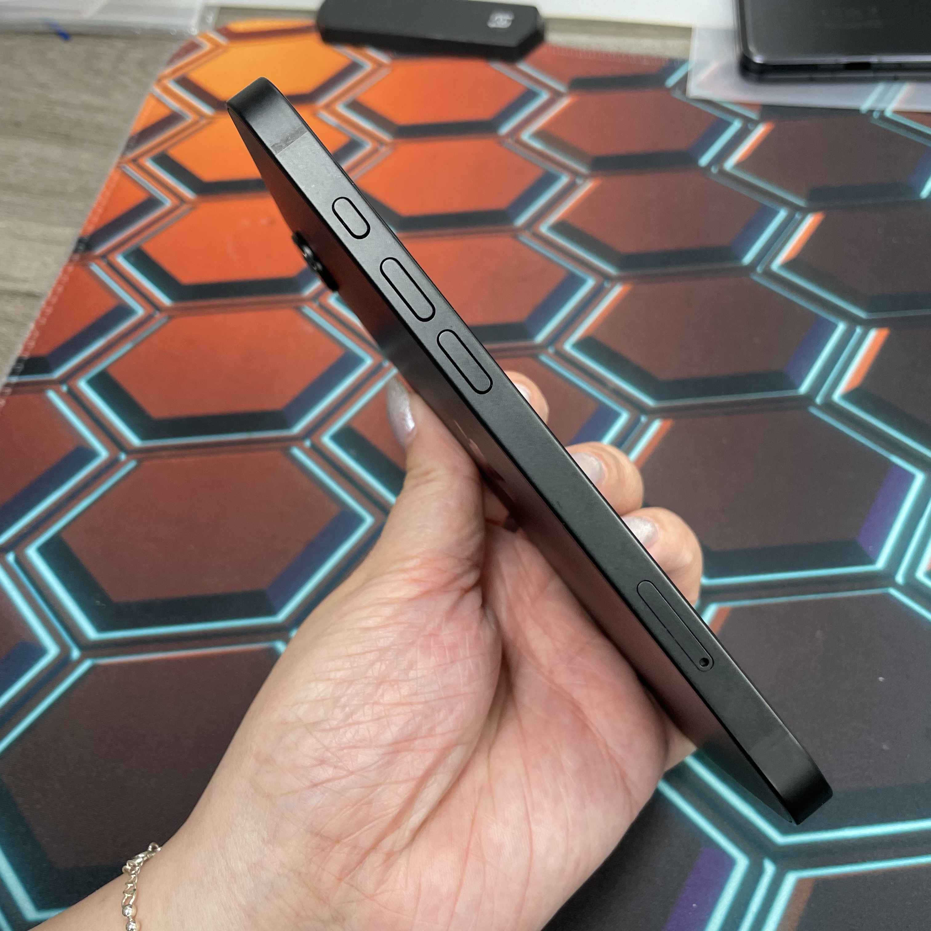 *6890 16e 完美機 256GB 電95 黑色 black