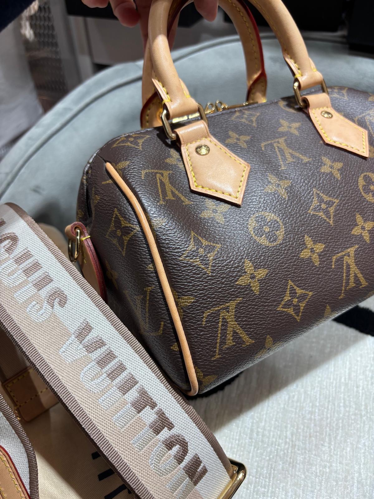 LV Speedy 20 Bandouliere Monogram M46234 100%Authentic, 95%New ✅key lock ✅Dust bag