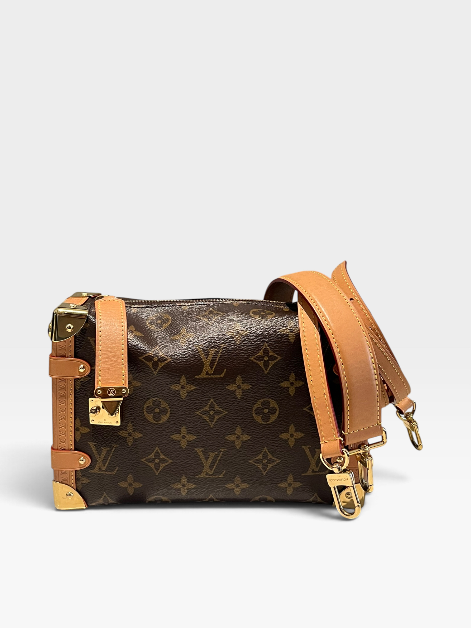 Pre-Owned LV Side Trunk Bag / Product Code: 091807