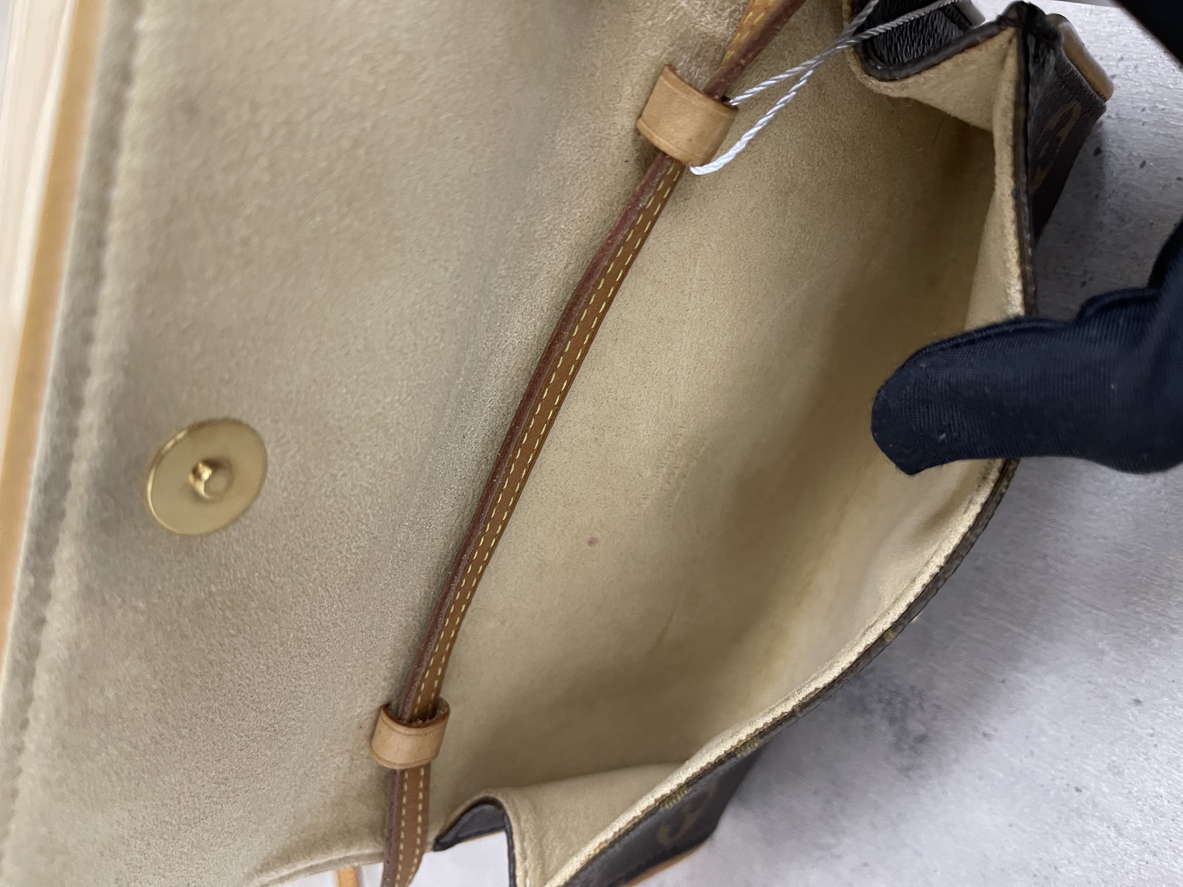 Pre-owned Louis Vuitton Monogram Pochette Twin PM/ Product Code: 26012508