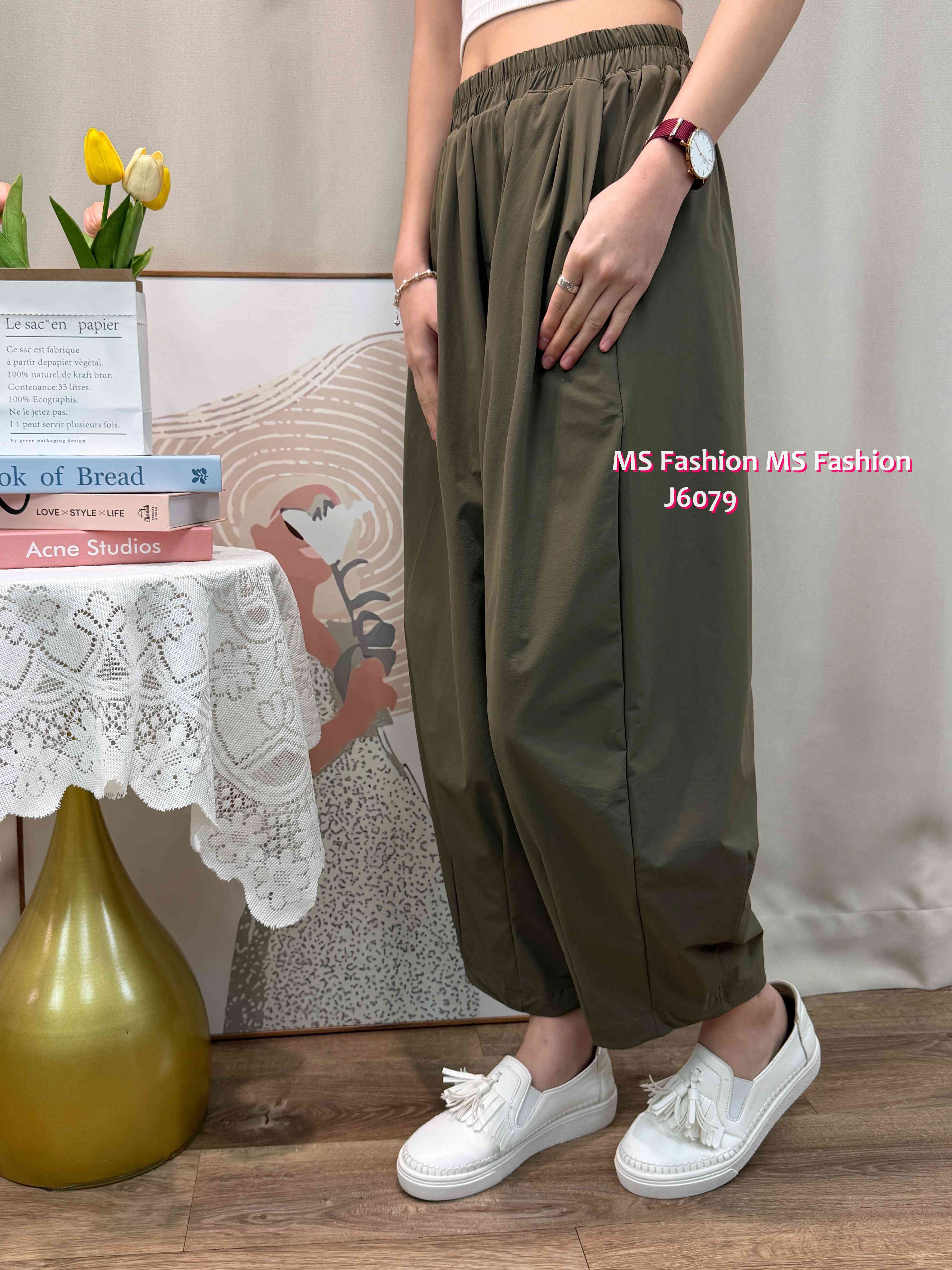 J6079 型格闊筒休閒褲