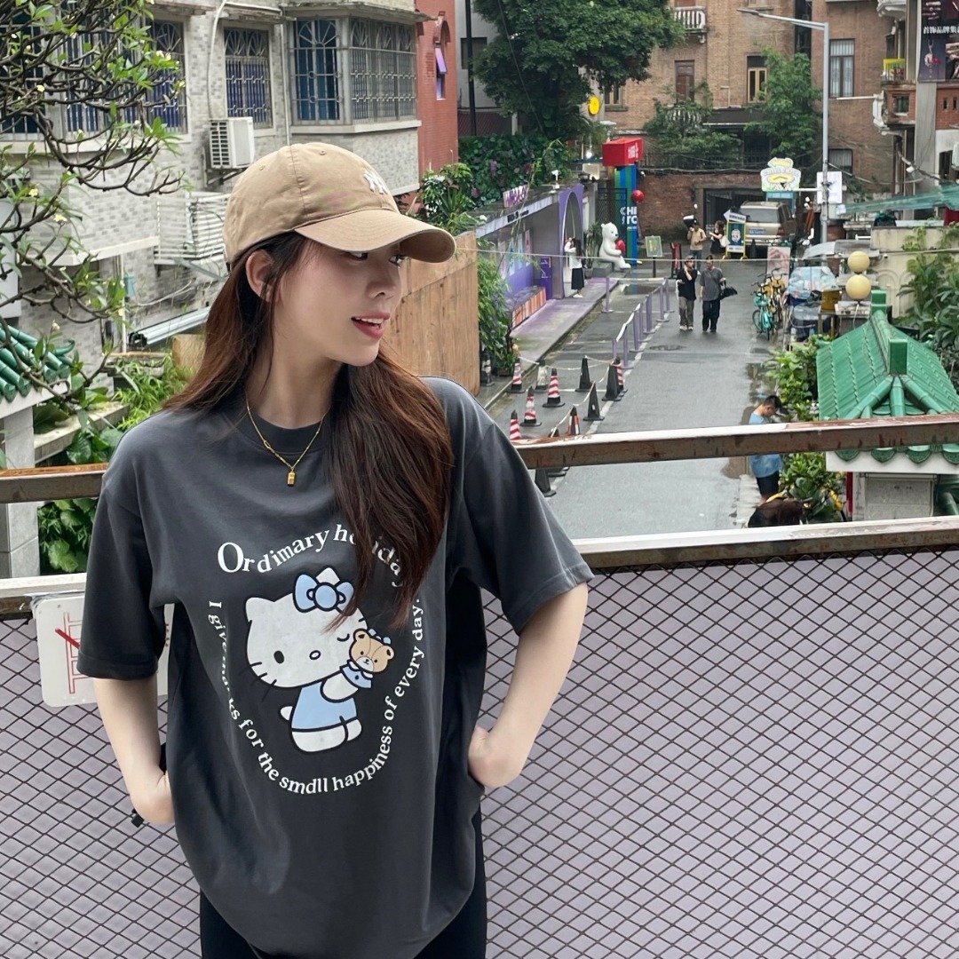【現貨】金智秀同款 ORDINARY Holle Kitty字母印花短袖Tee 寫明特價