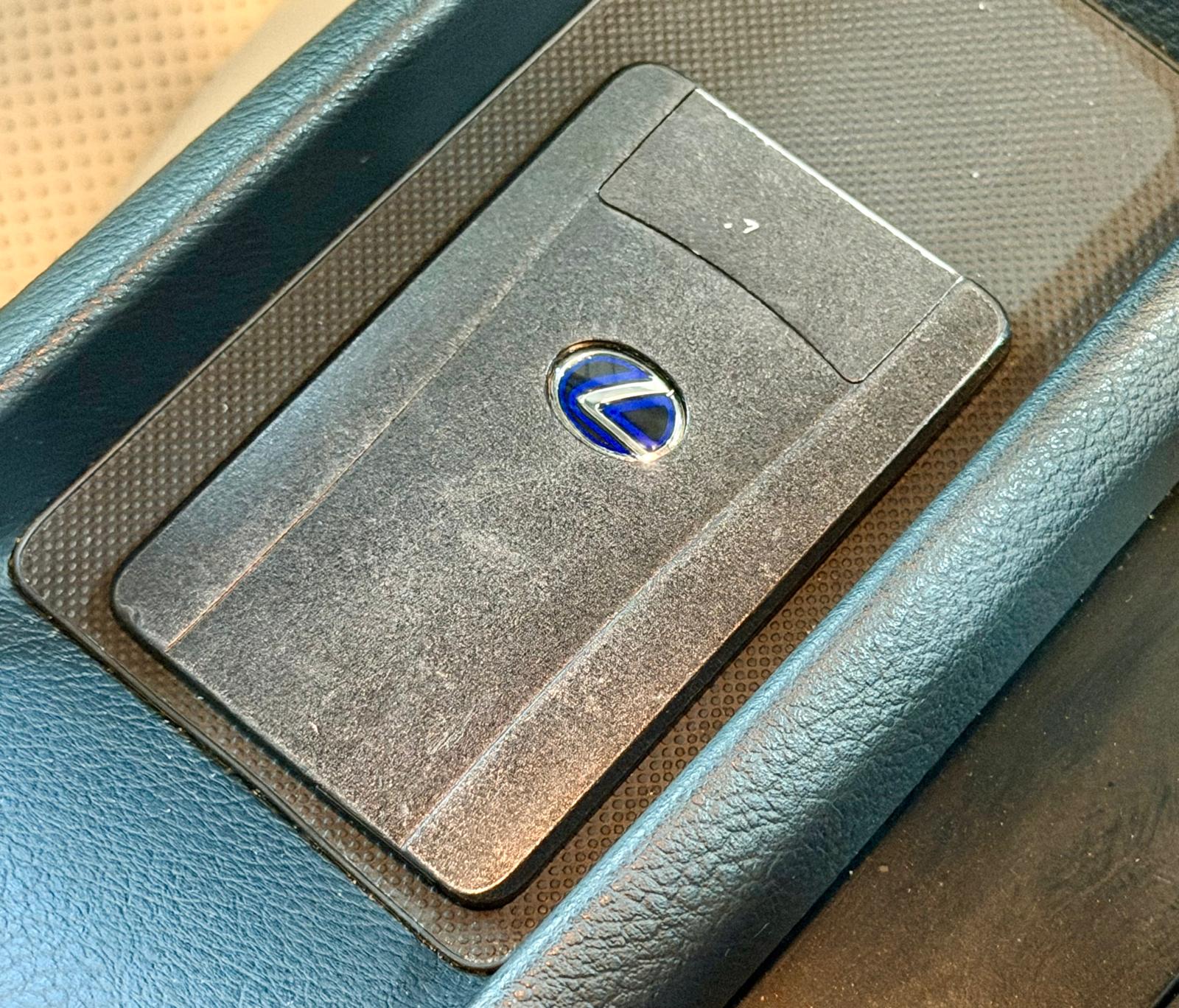 Lexus IS300H Hybrid 2013