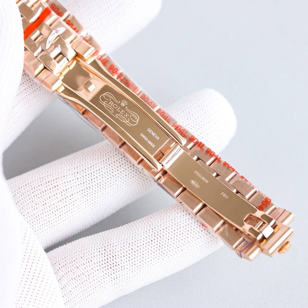 劳力士-陆使型，V2 赛车版 40mm，内置9015改一体7315机芯。 