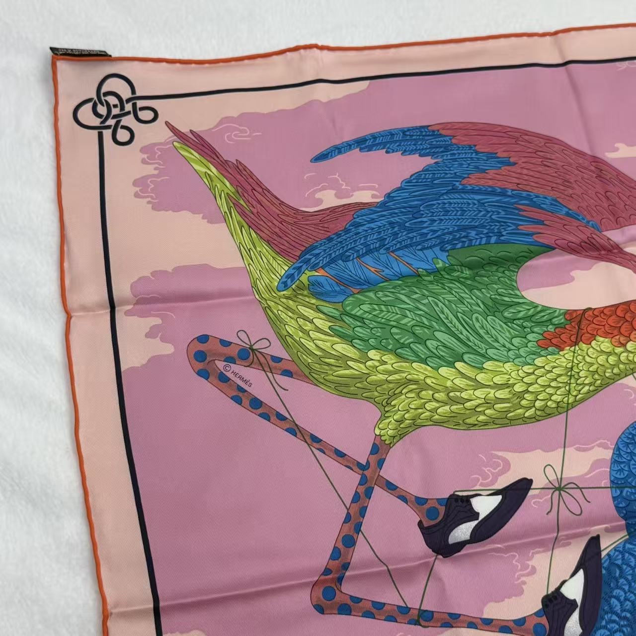 Hermès Tied Up in Knots 70 cm 真絲方巾