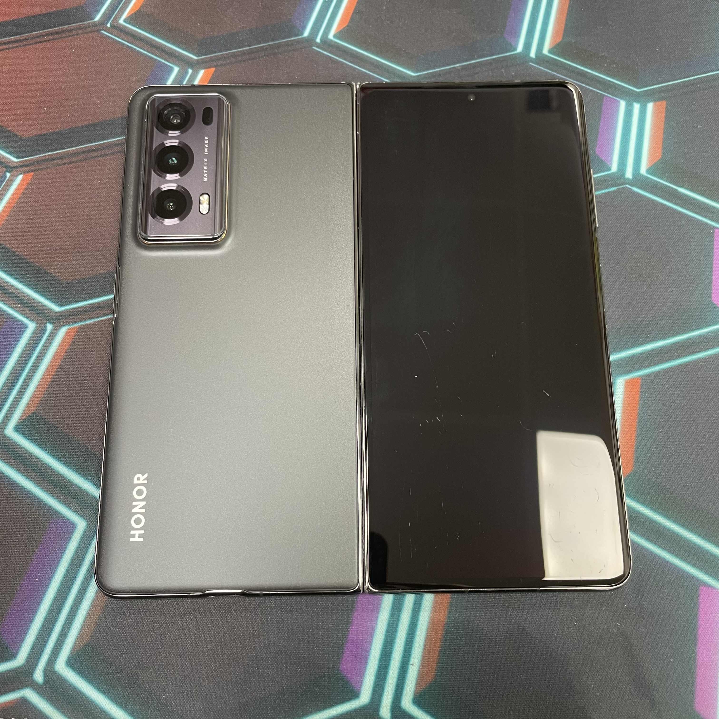 *8287 Honor Magic V2 超靚機 16+512GB 黑色 black