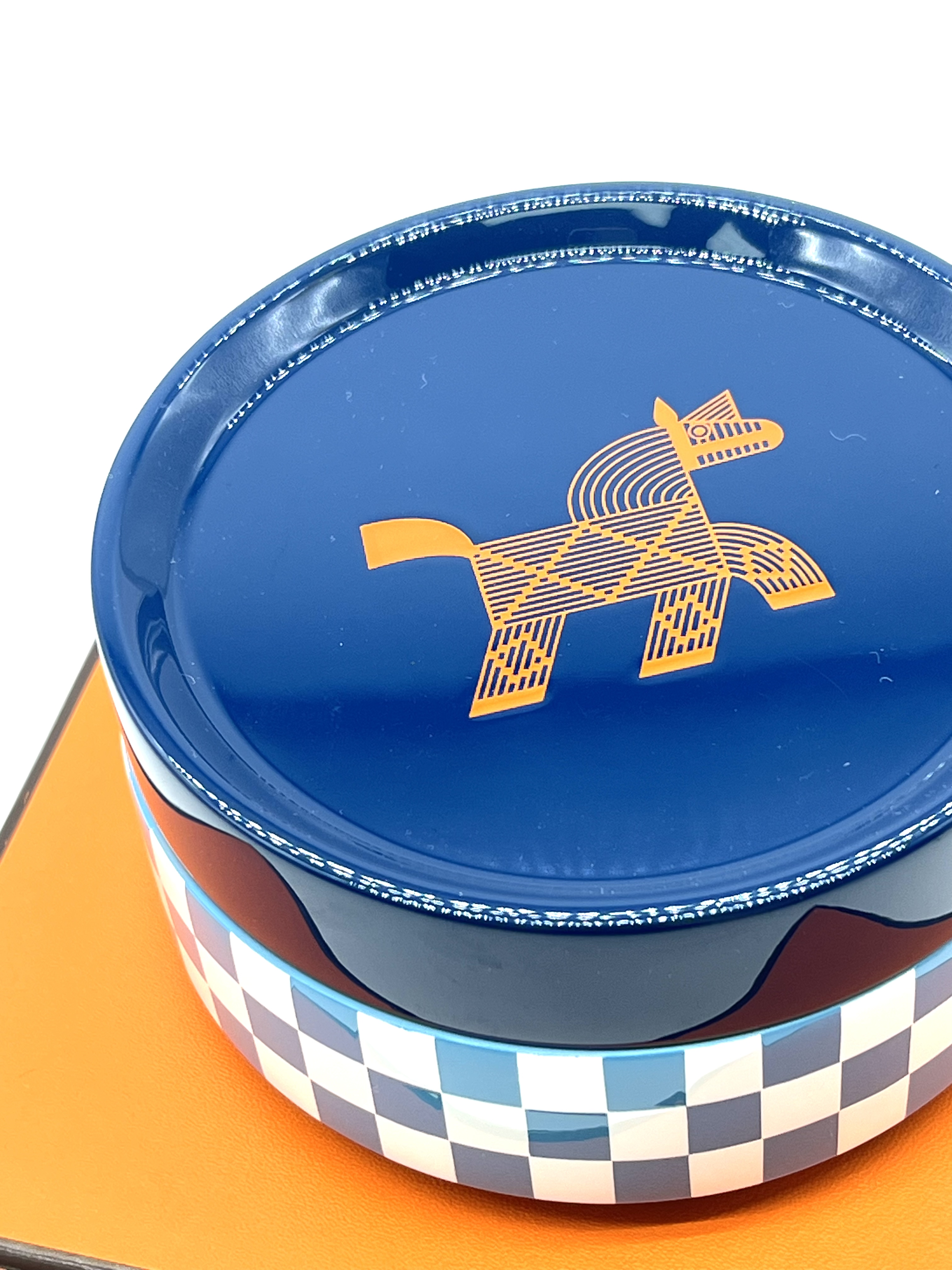 Pre-Owned  HERMÉS Animaux Nattes Box / Product Code: 26042201