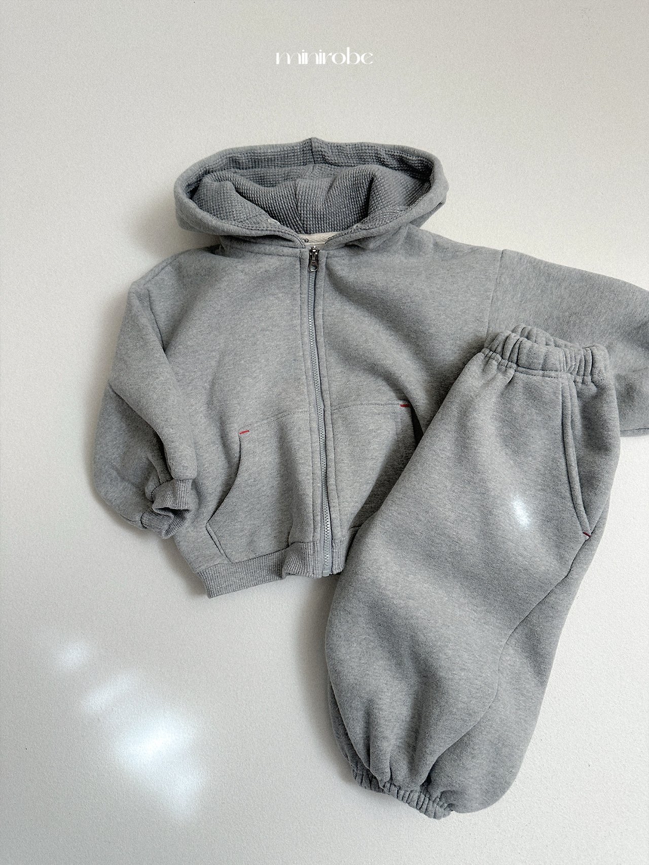 Mnirobe | Barrel hood zip-up