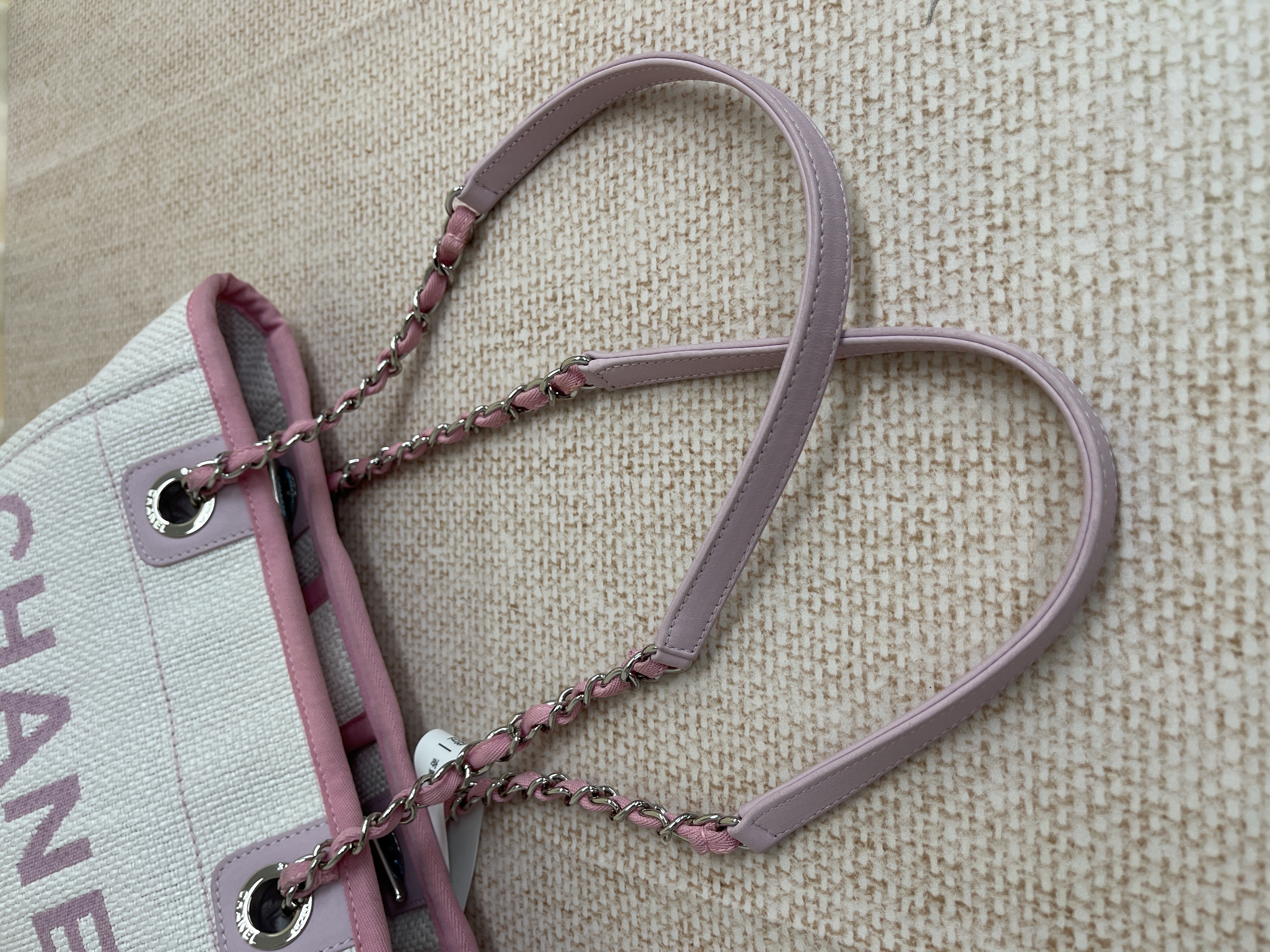 Pre-owned Chanel Deauville Tote/ Product Code: 26030107