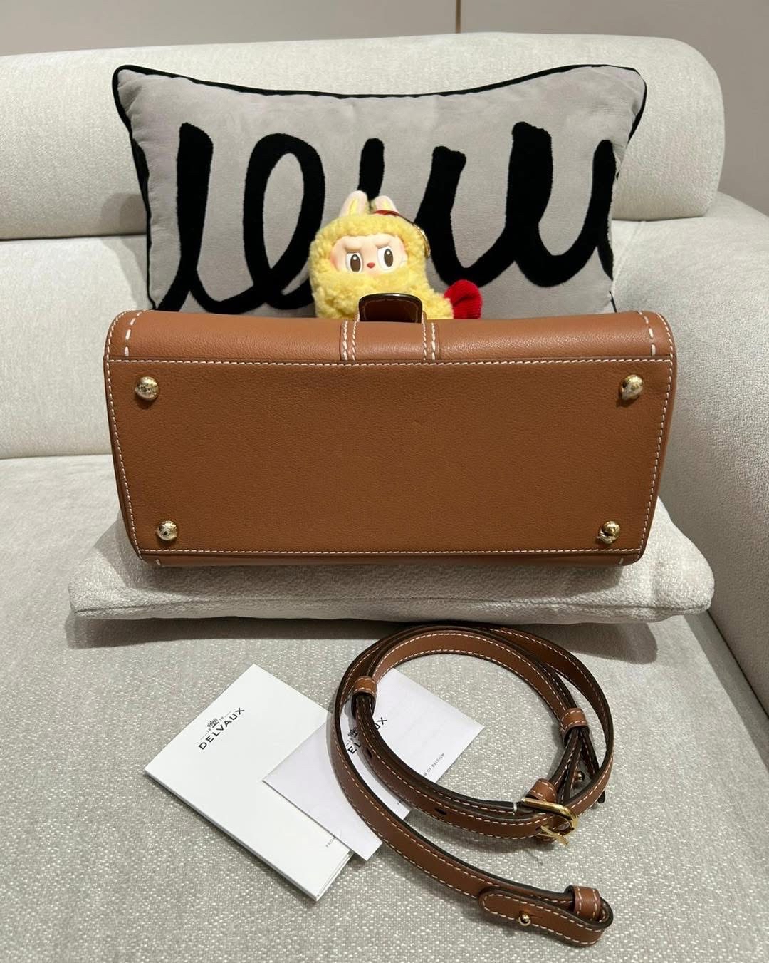 Delvaux brillant mm rodeo calfskin 100%Authentic ,98%new ✅收據 ✅證書✅肩帶✅box 
