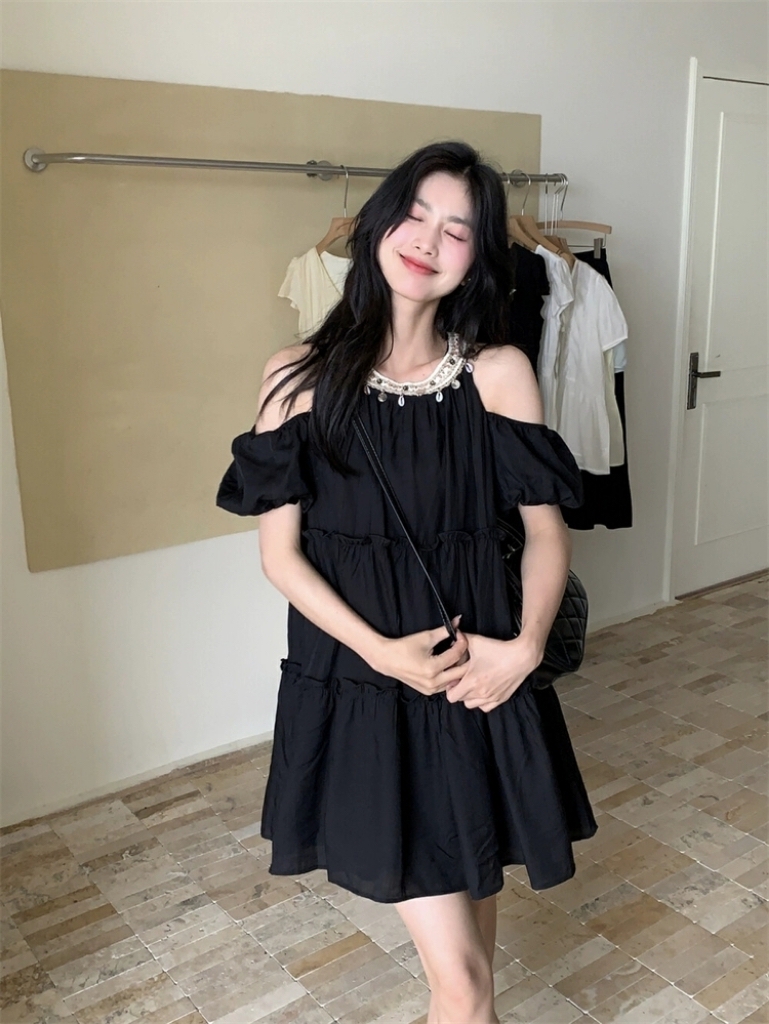 Natasha Bohemia Halterneck Dress 波西米亚度假风挂脖露肩连衣裙👗(3 colors)