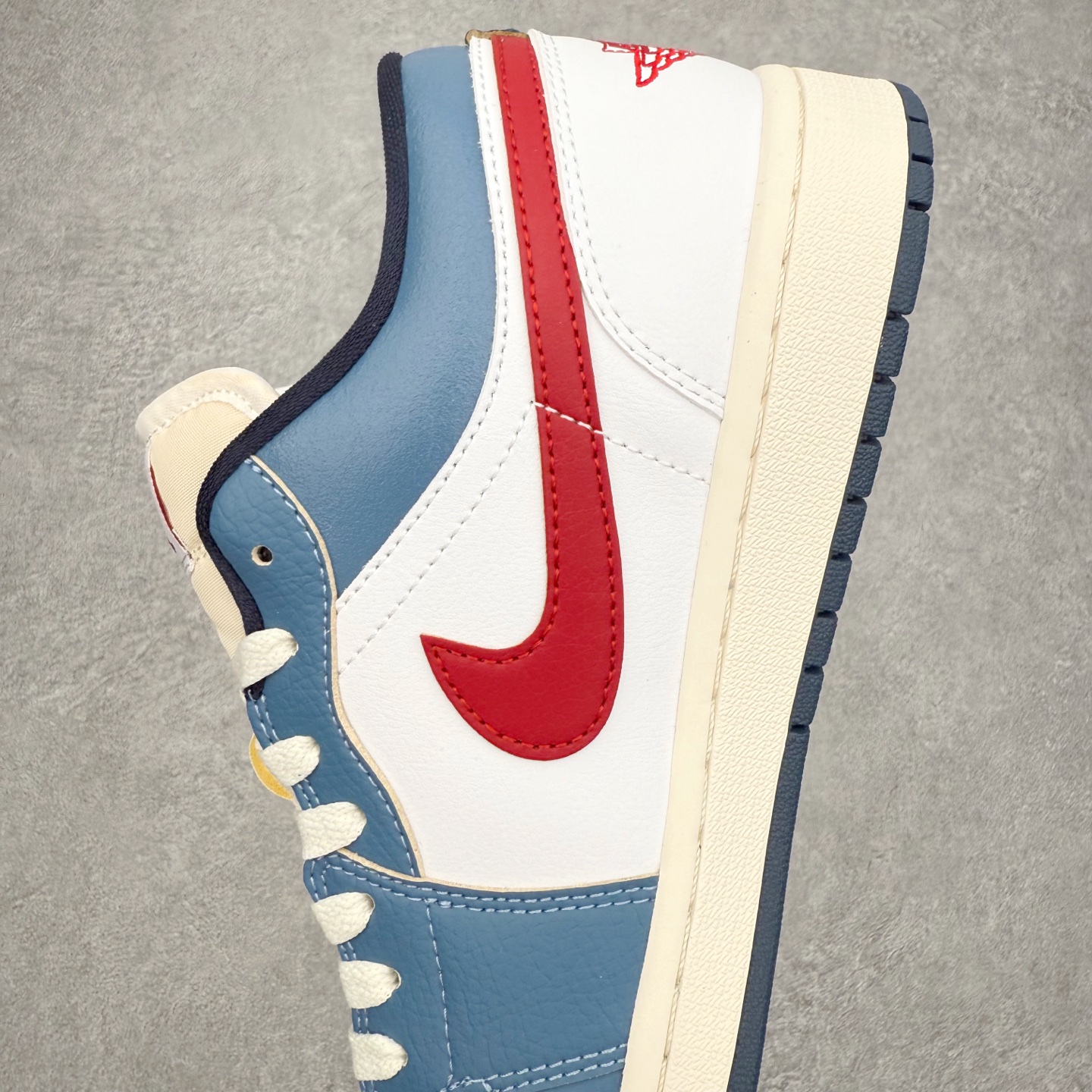 Air Jordan 1 Low HM3711-144