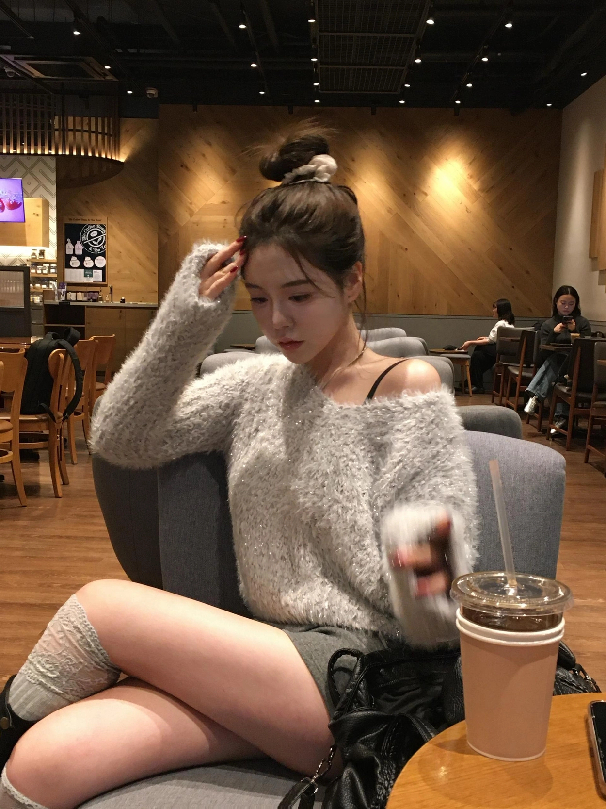 【 新品追加🥂| 一秒心動˚ʚɞ💓超級美Bling粒粒棉花糖～高質量兩穿針織上衣☁️🤍】Sparkle Marshmallow Knit Top(三色入)